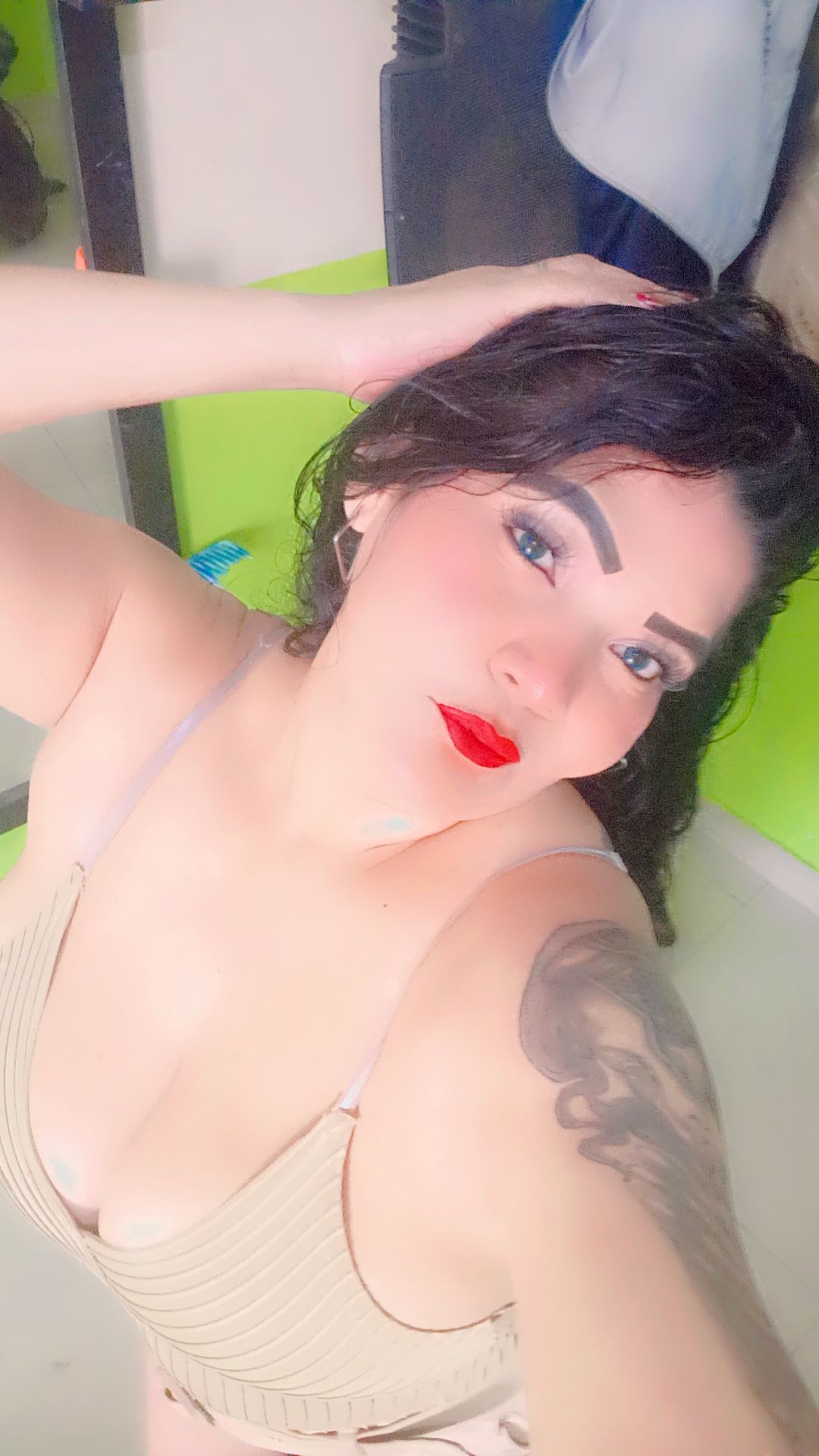 @Bella Davila