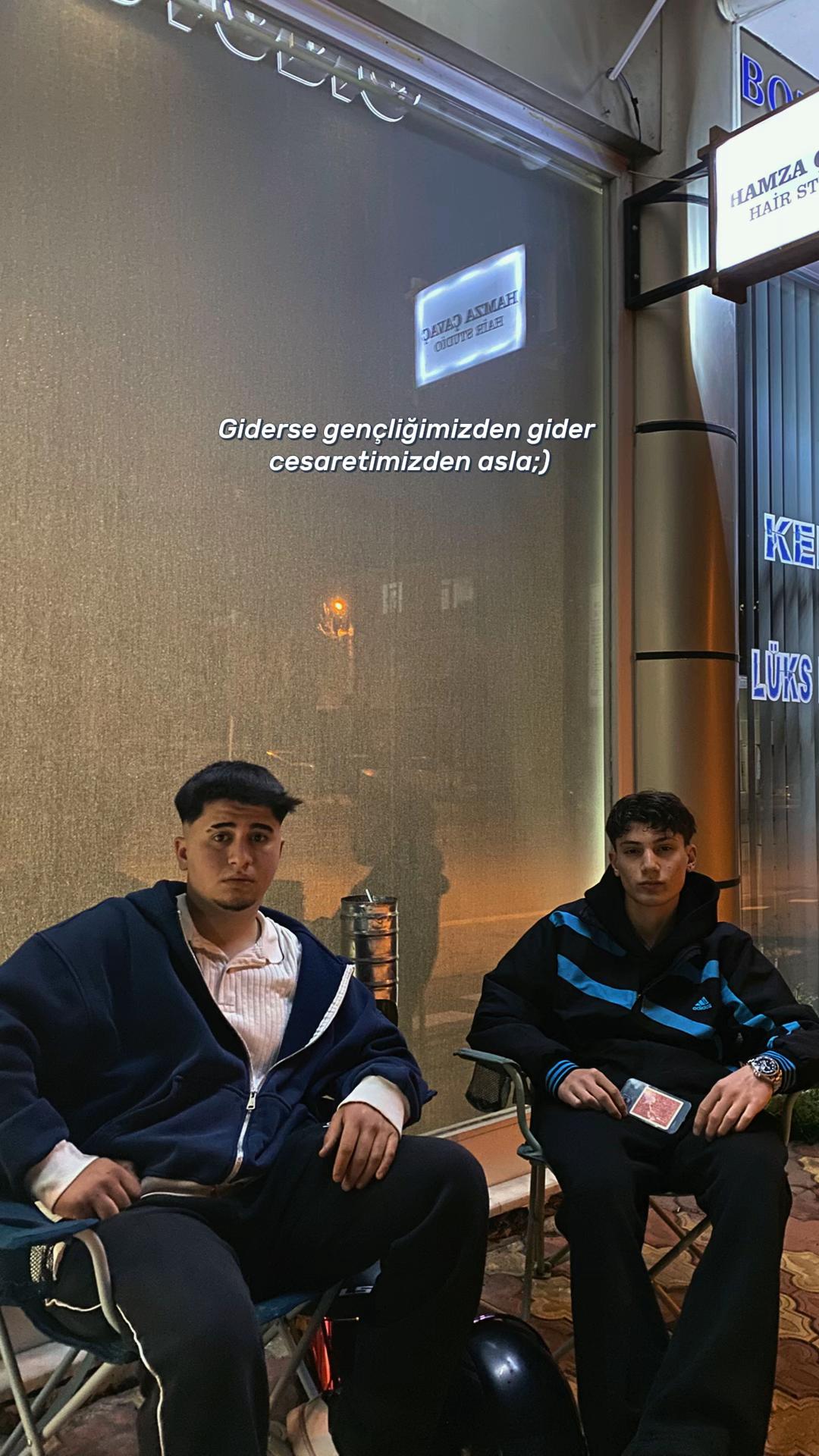 @ᴇʜʟɪ