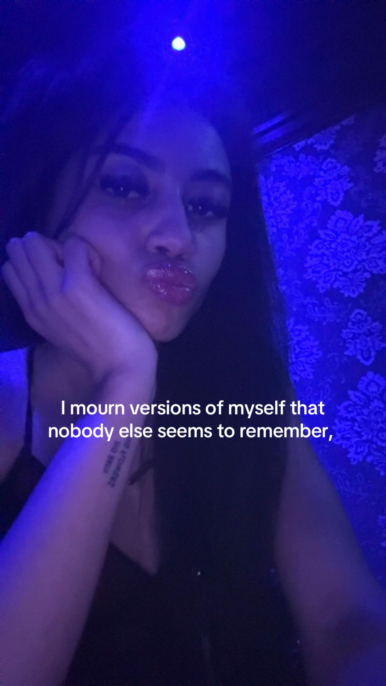 @bella