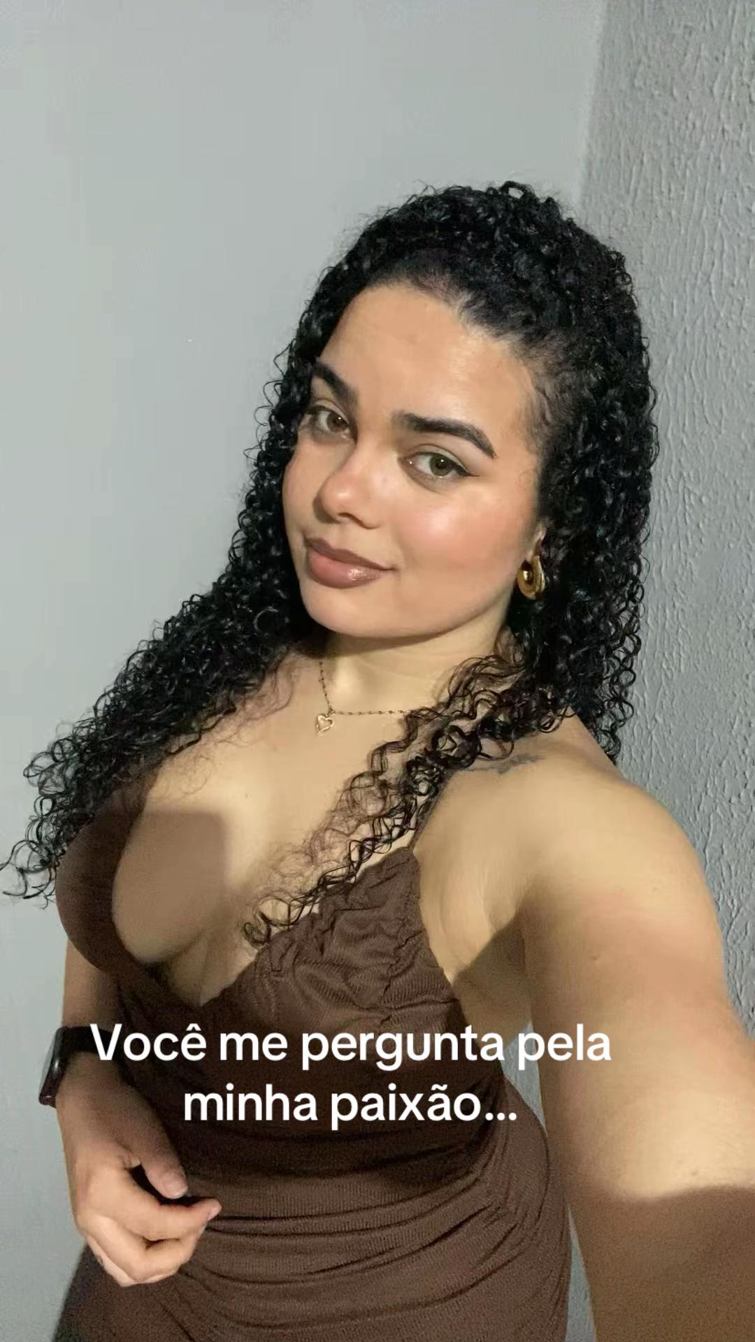 @caroolqueiroz_