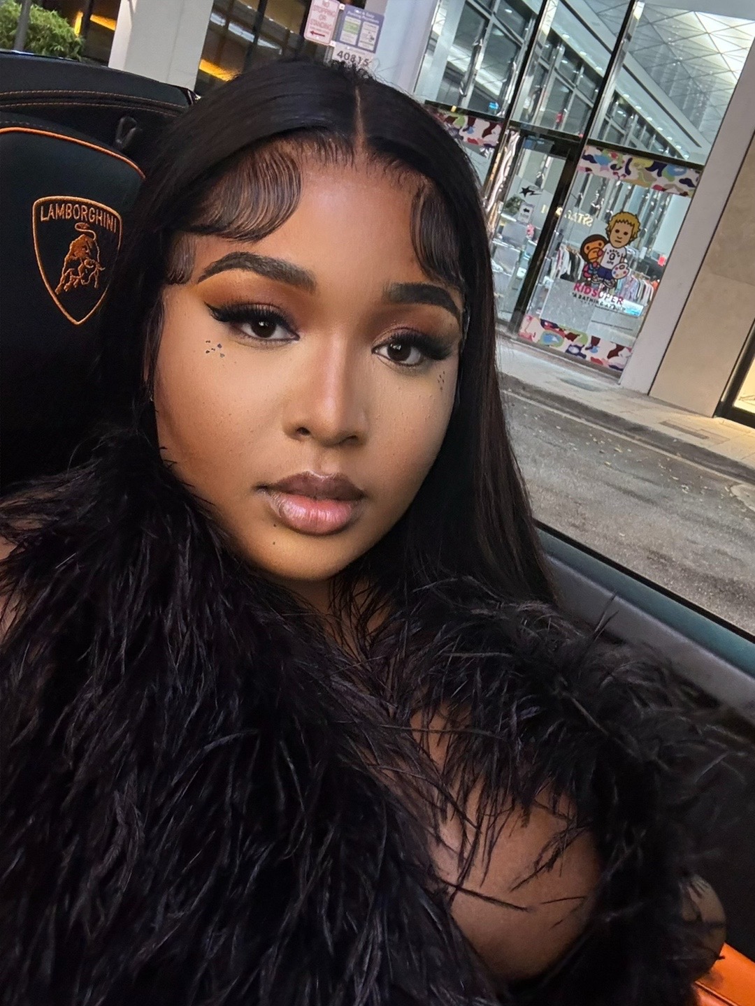 @wooladytv