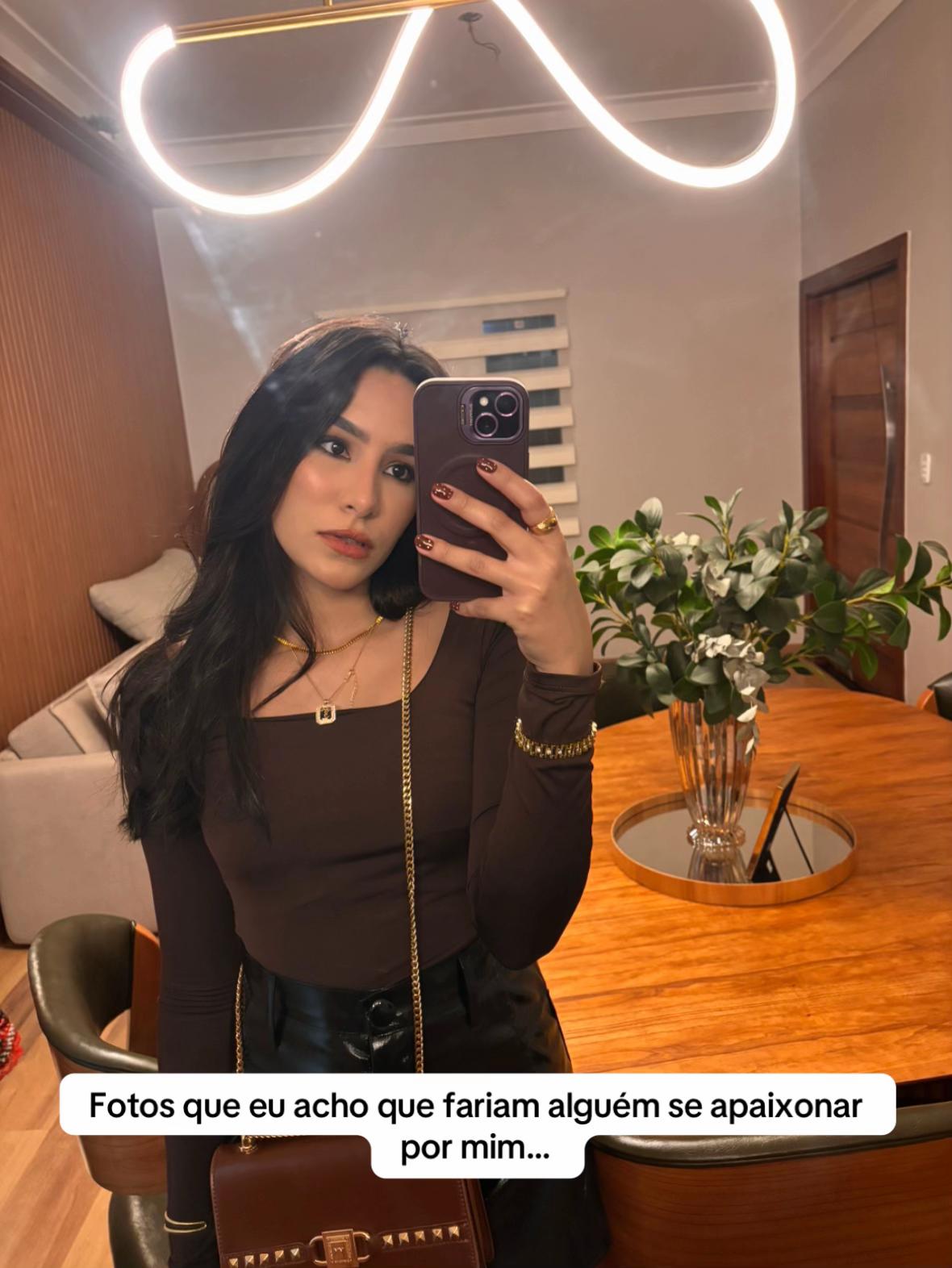 @Larissa Debortoli