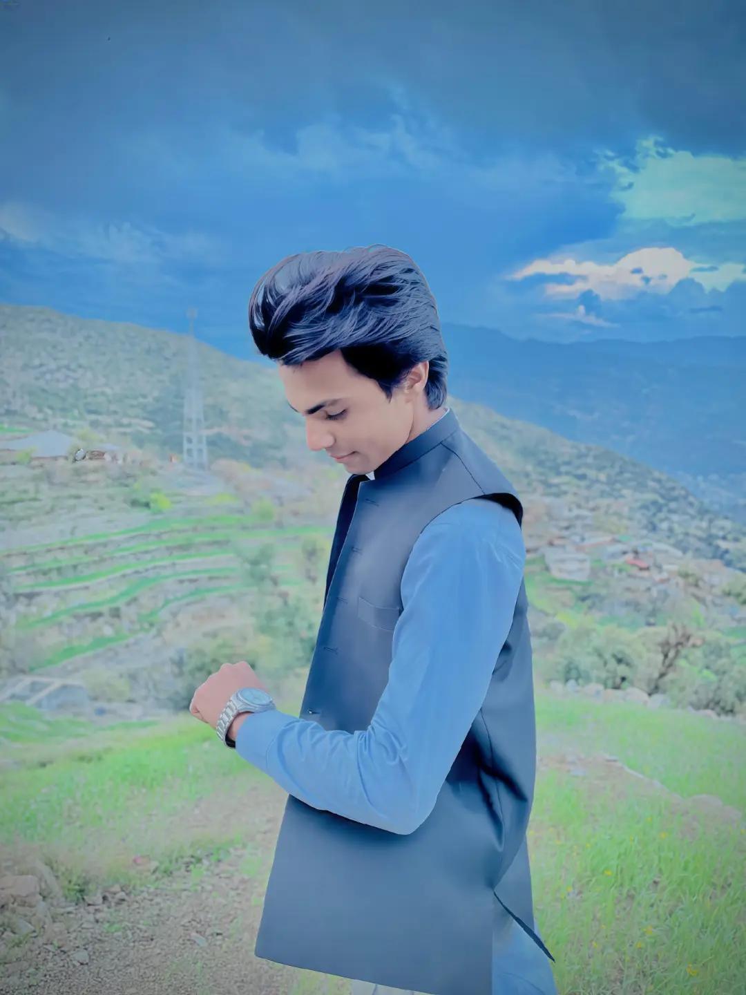 @MANSOOR ALiKHAN💸👈