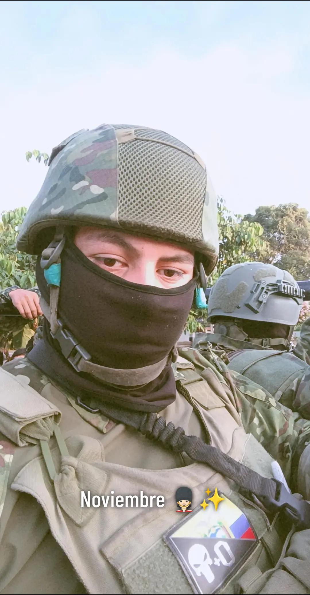 @サンティ💂🏻💚