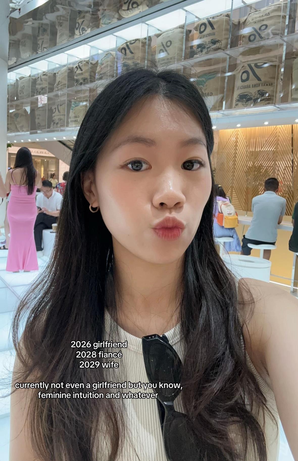 @doubledeez (っ'ཀ`)っ ( • )( • )