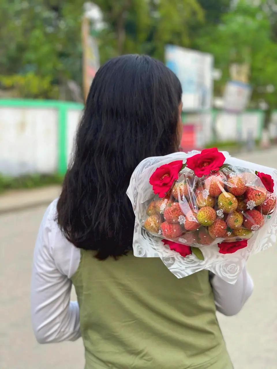 @ময়না👧