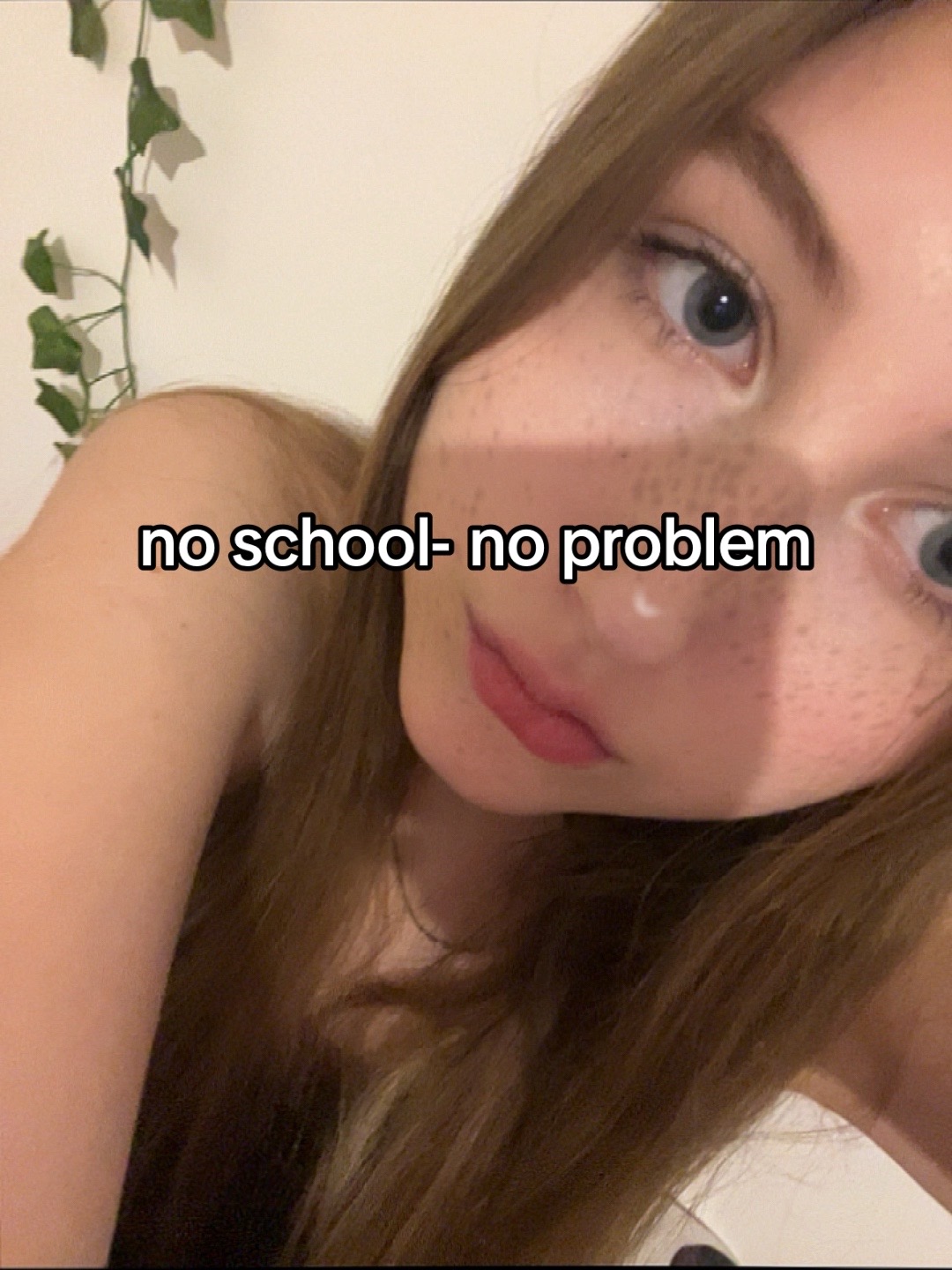 @аня