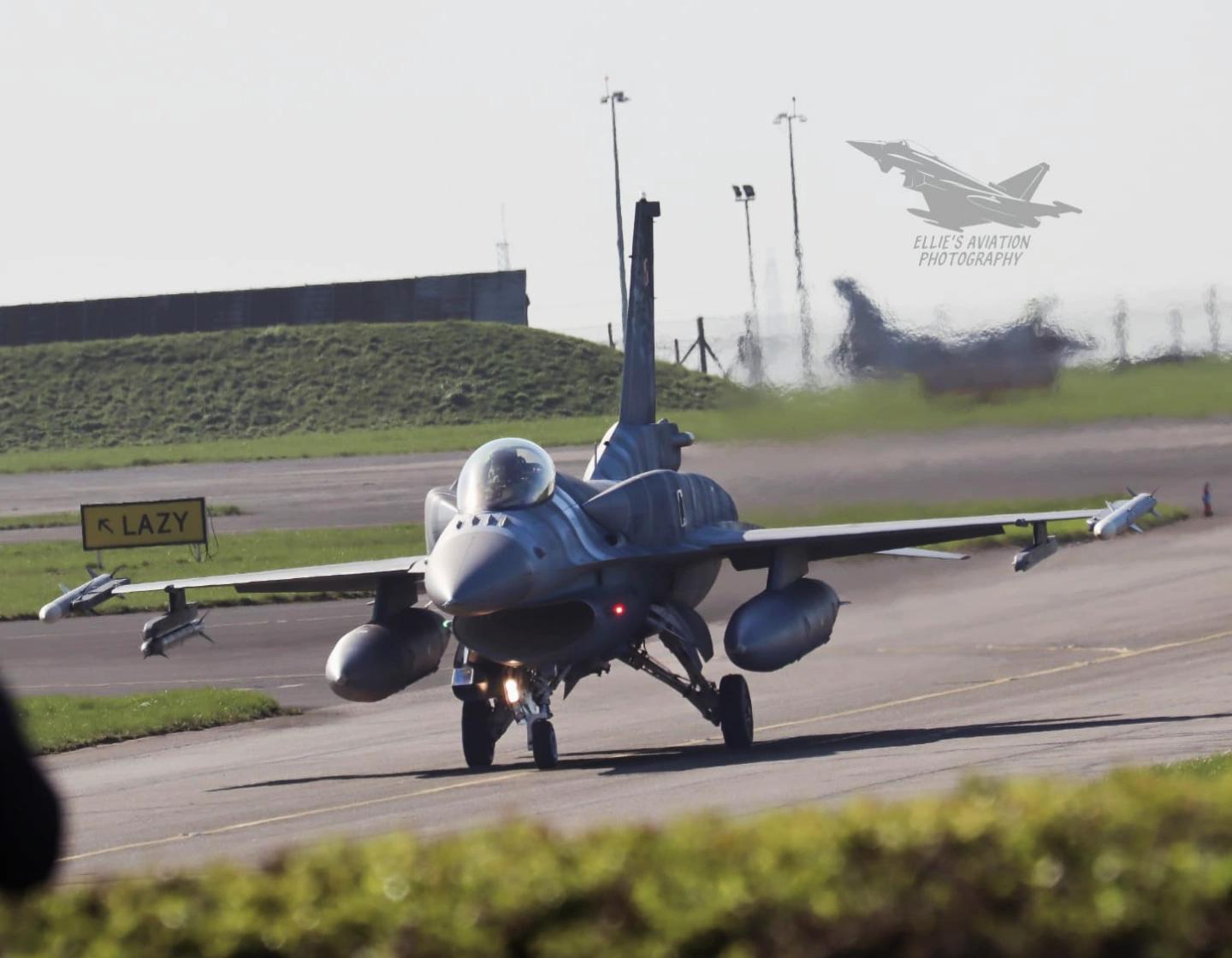 @ElliesArts&Aviation