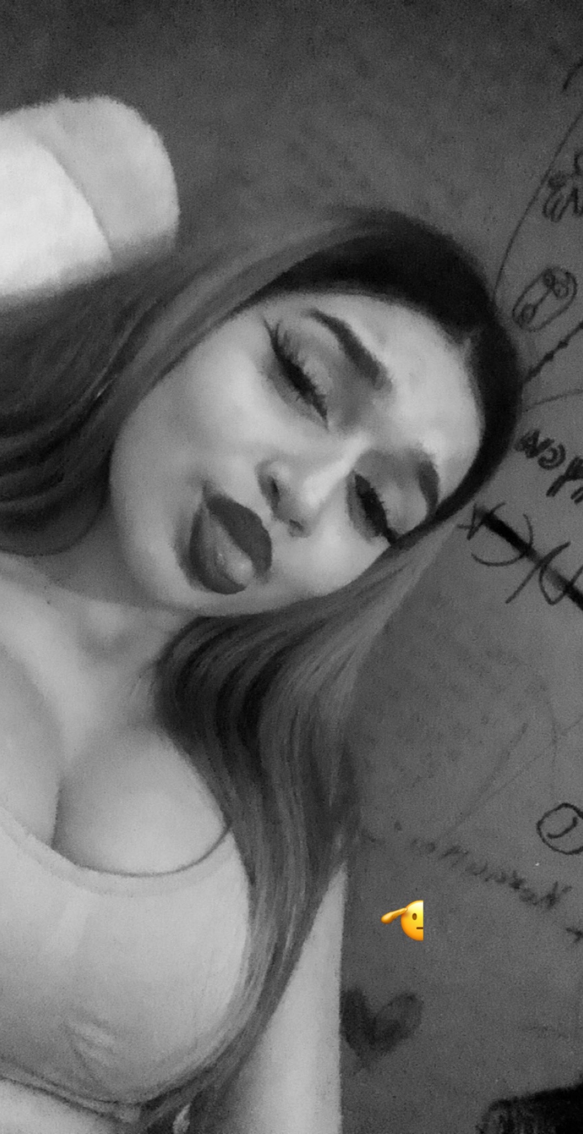 @🙇🏼&zwj;♀️🎀