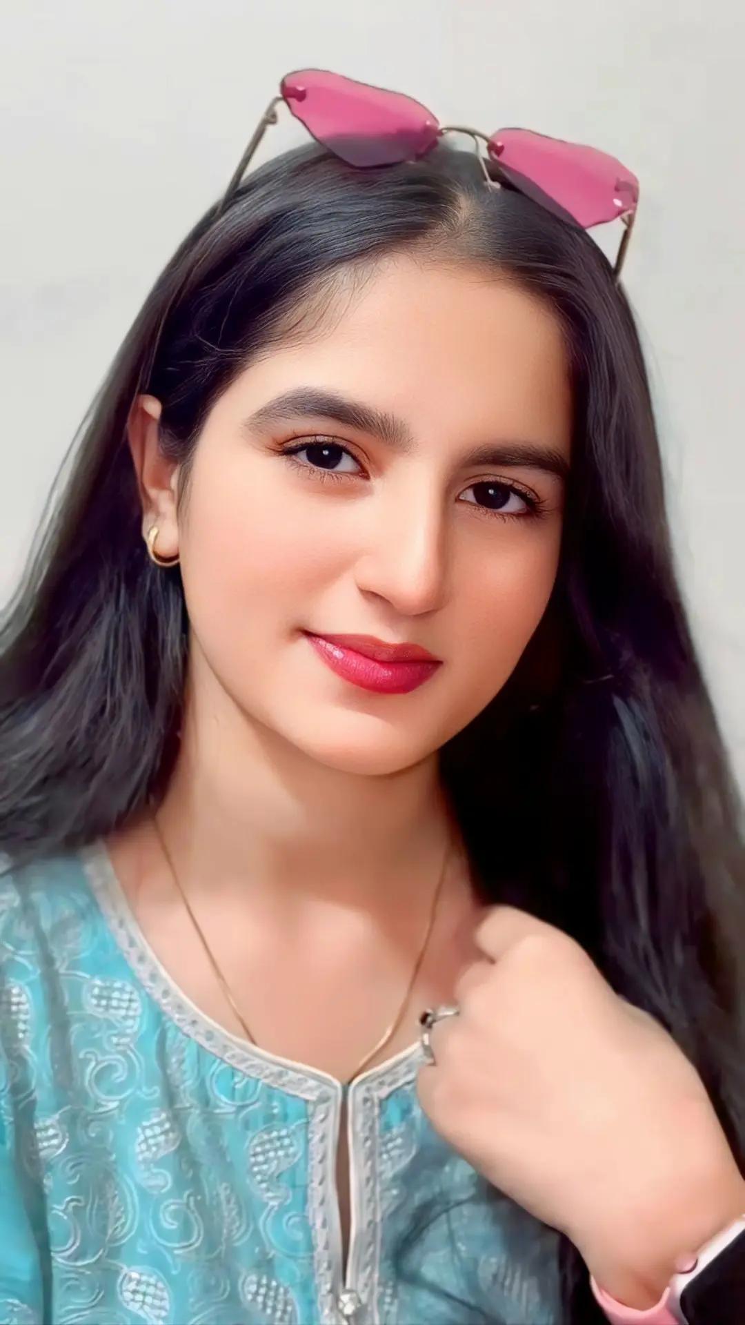 @Muneeba💞