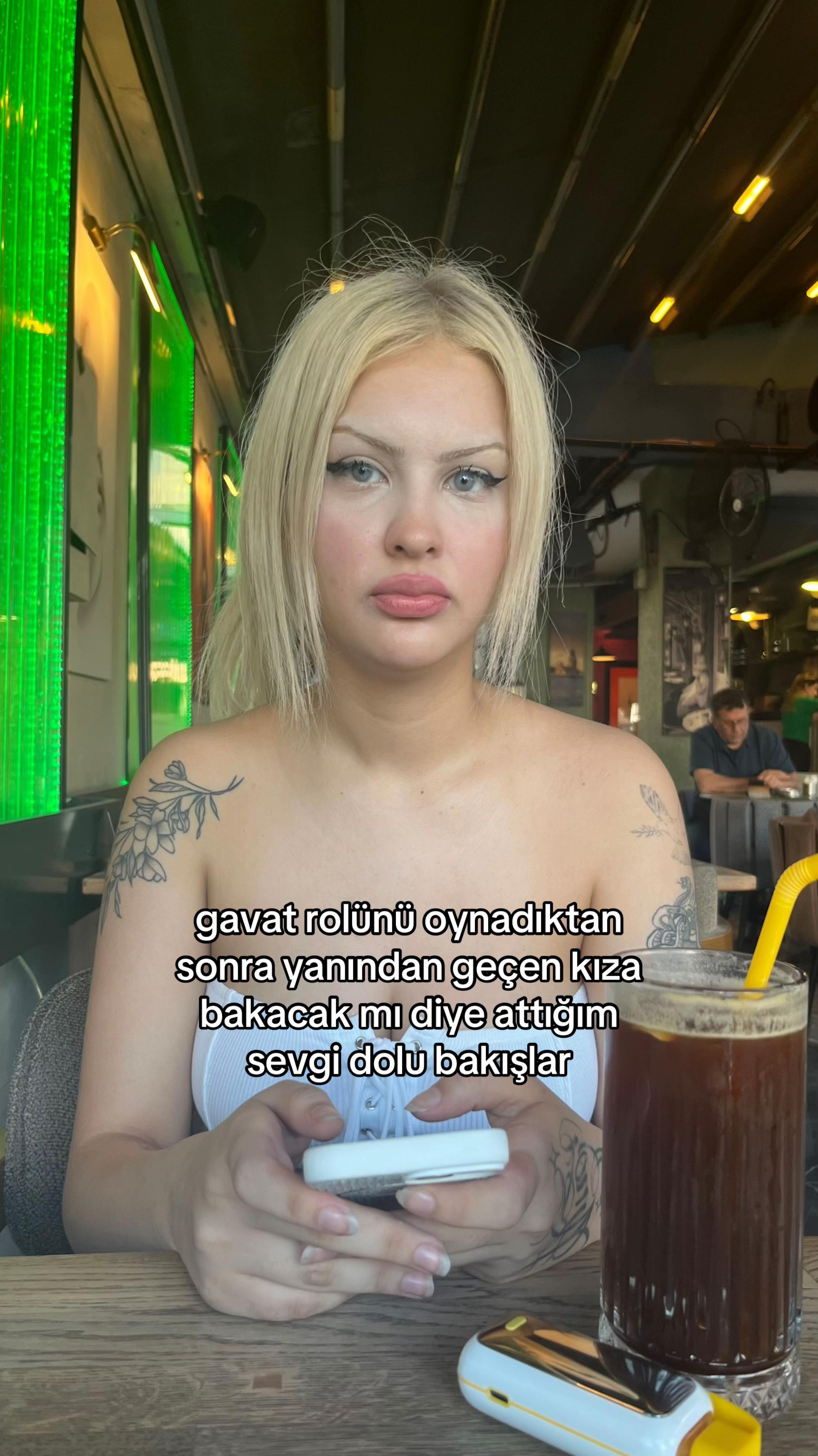 @👸🏼