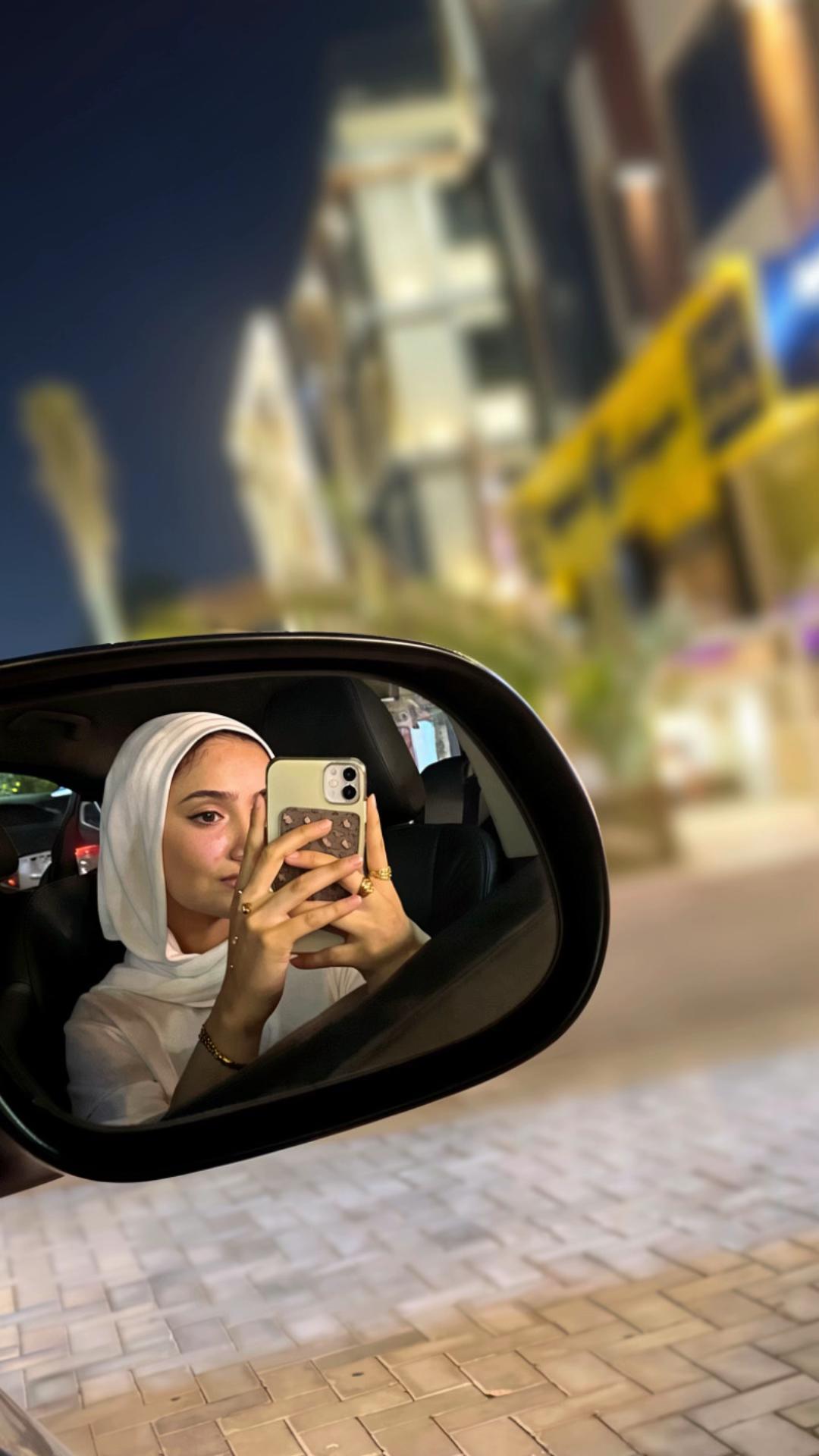 @آَيــَـة