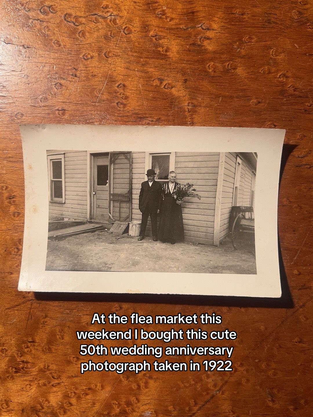 @thedeaddetective