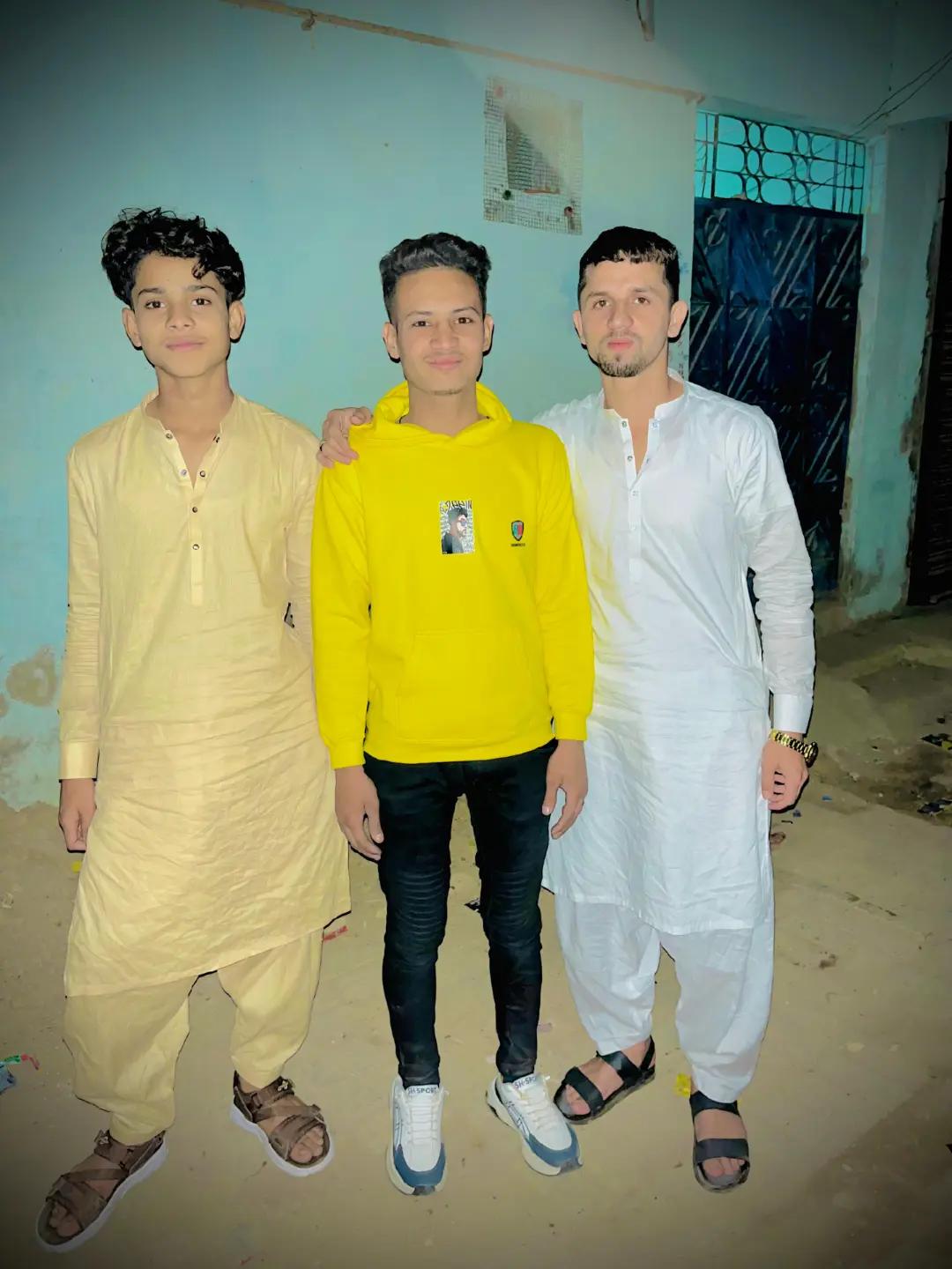 @Ubaid Khan001
