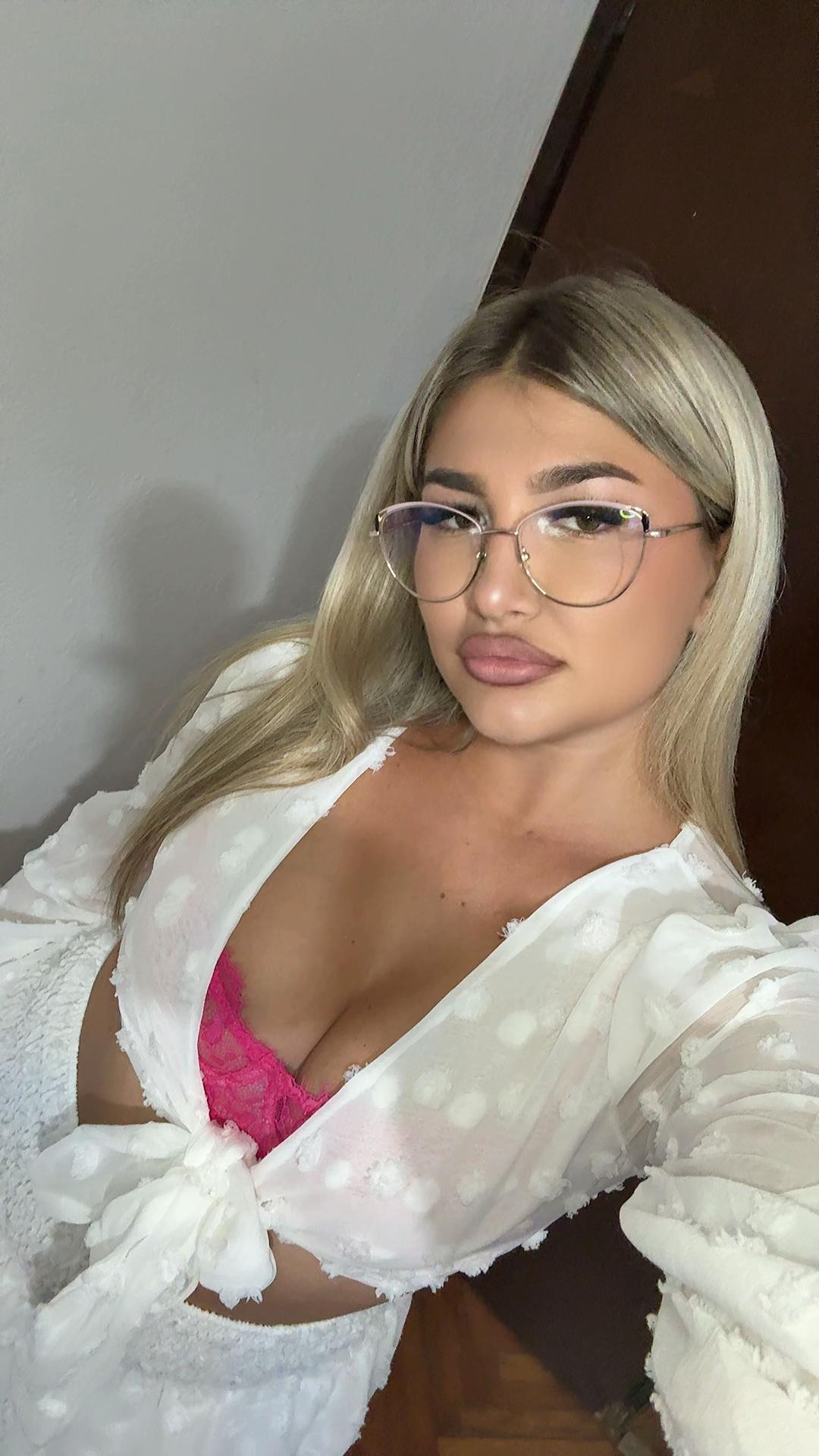 @djelica98