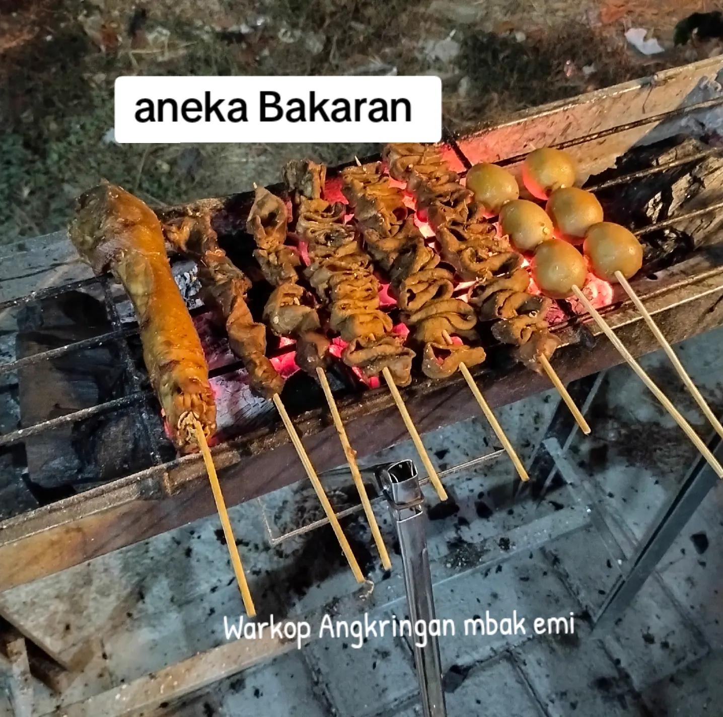 @Warkop angkringan mbak emi
