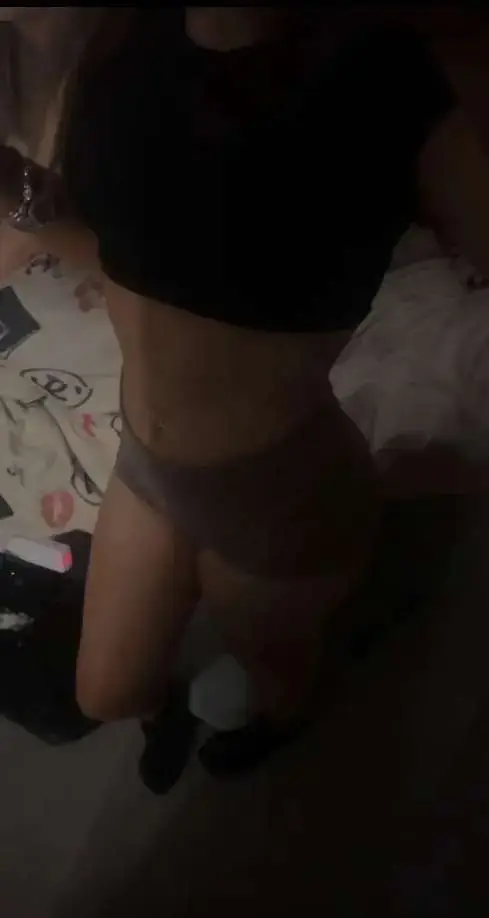 @hotbabeshouts