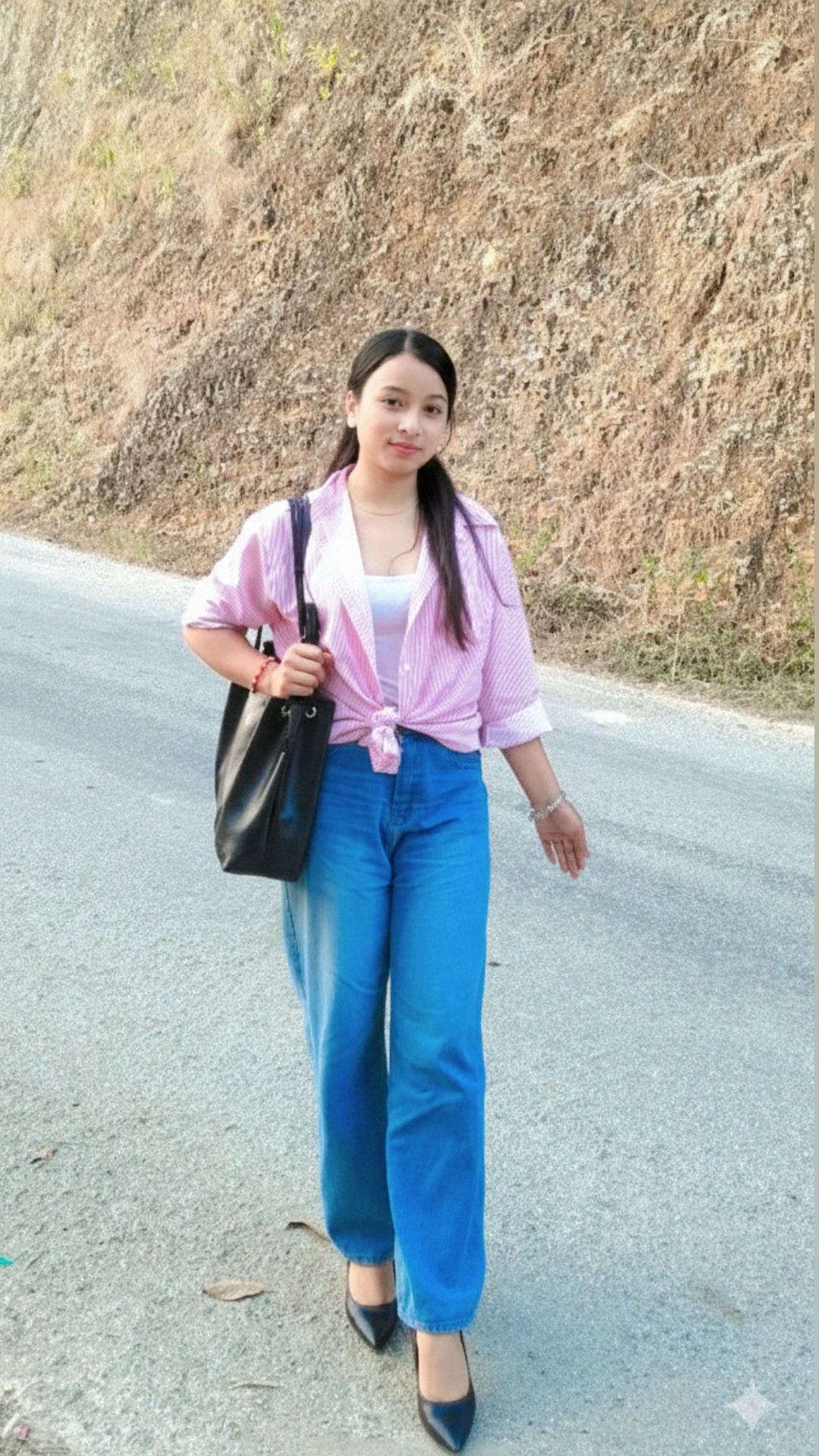 @अ&bull;नि&bull;ता🌒
