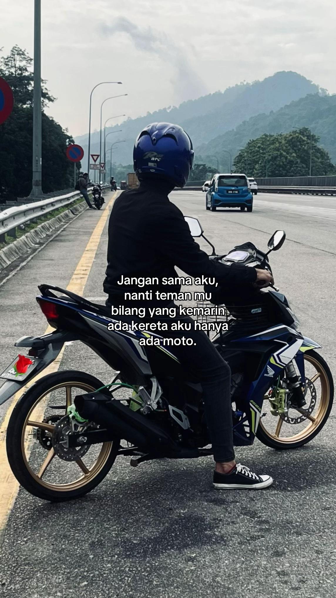 @M/F