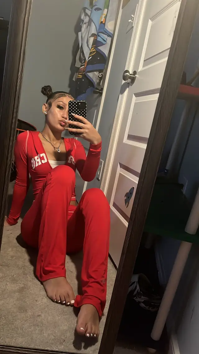 @lee 💋 .