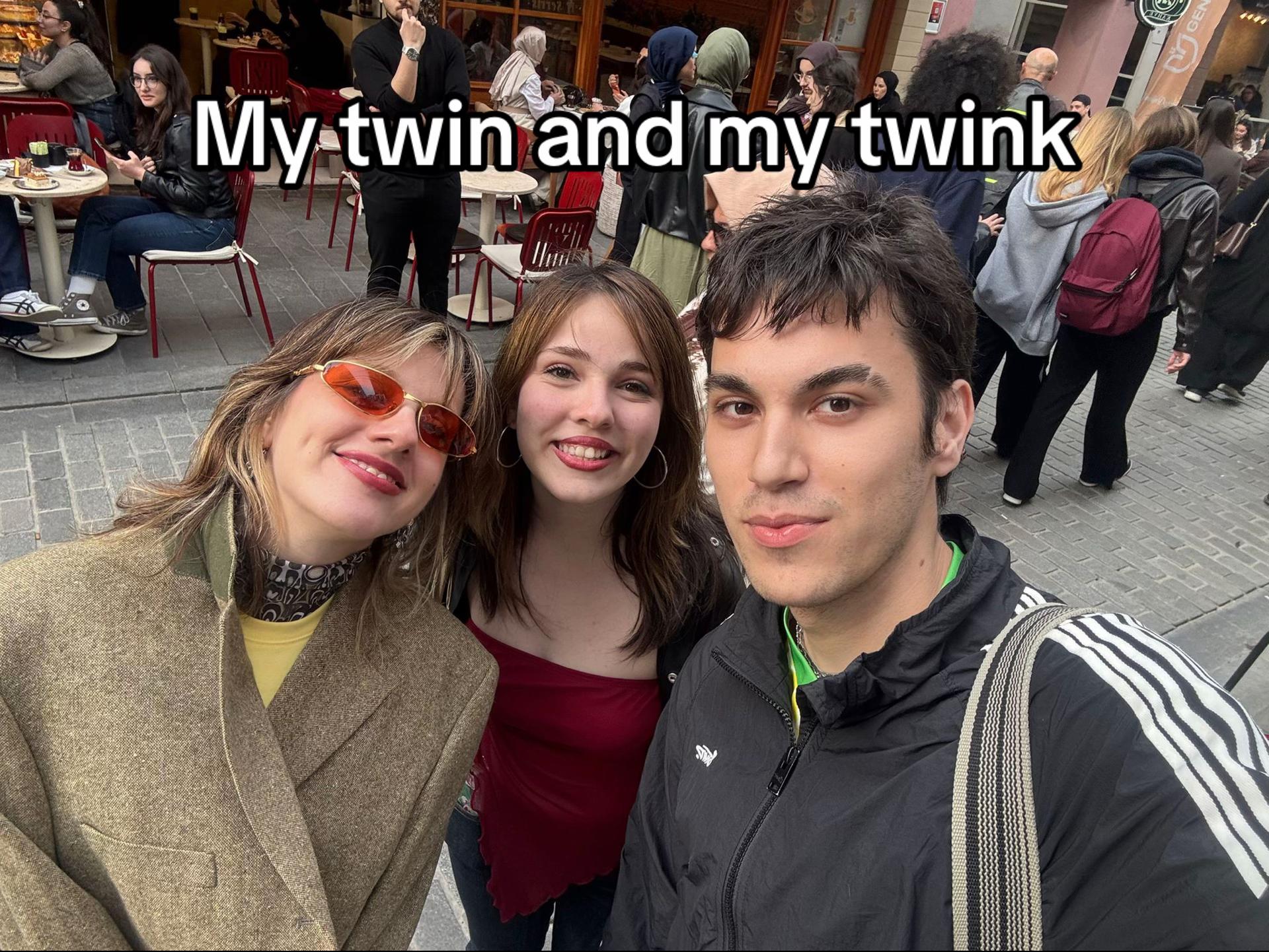 @Z&uuml;loz&uuml;loyaylalar