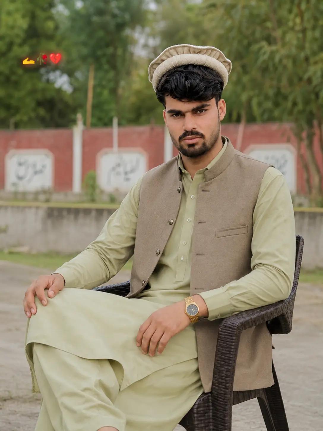 @⇝ 𝘈𝘴𝘩𝘳𝘢𝘧 غنی ⇝