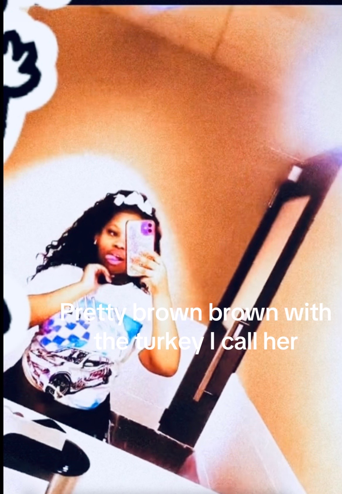 @bigbootyari_