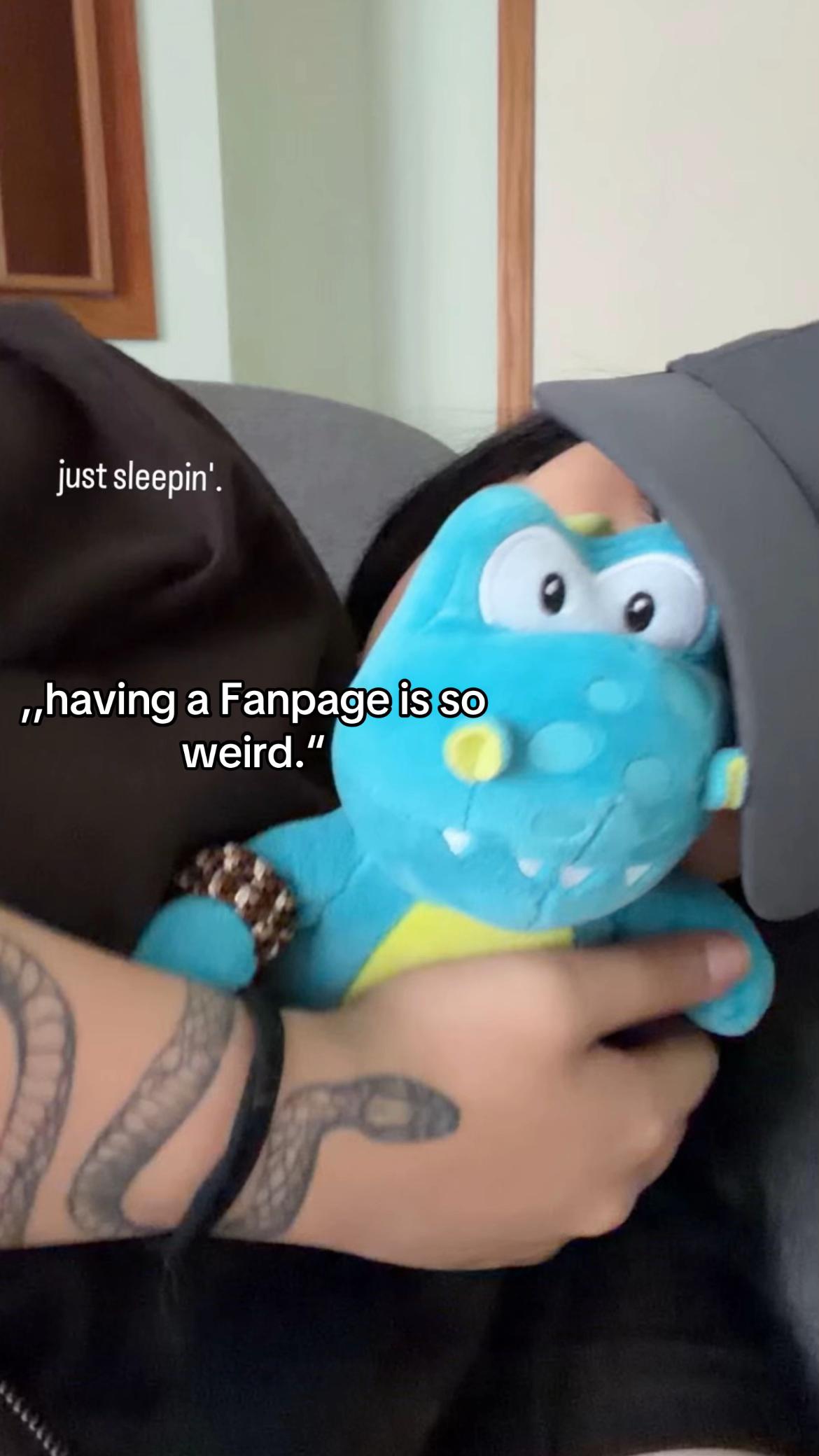 @ðâðð¢ðµð¢ððªðŠ â§âË âŠ