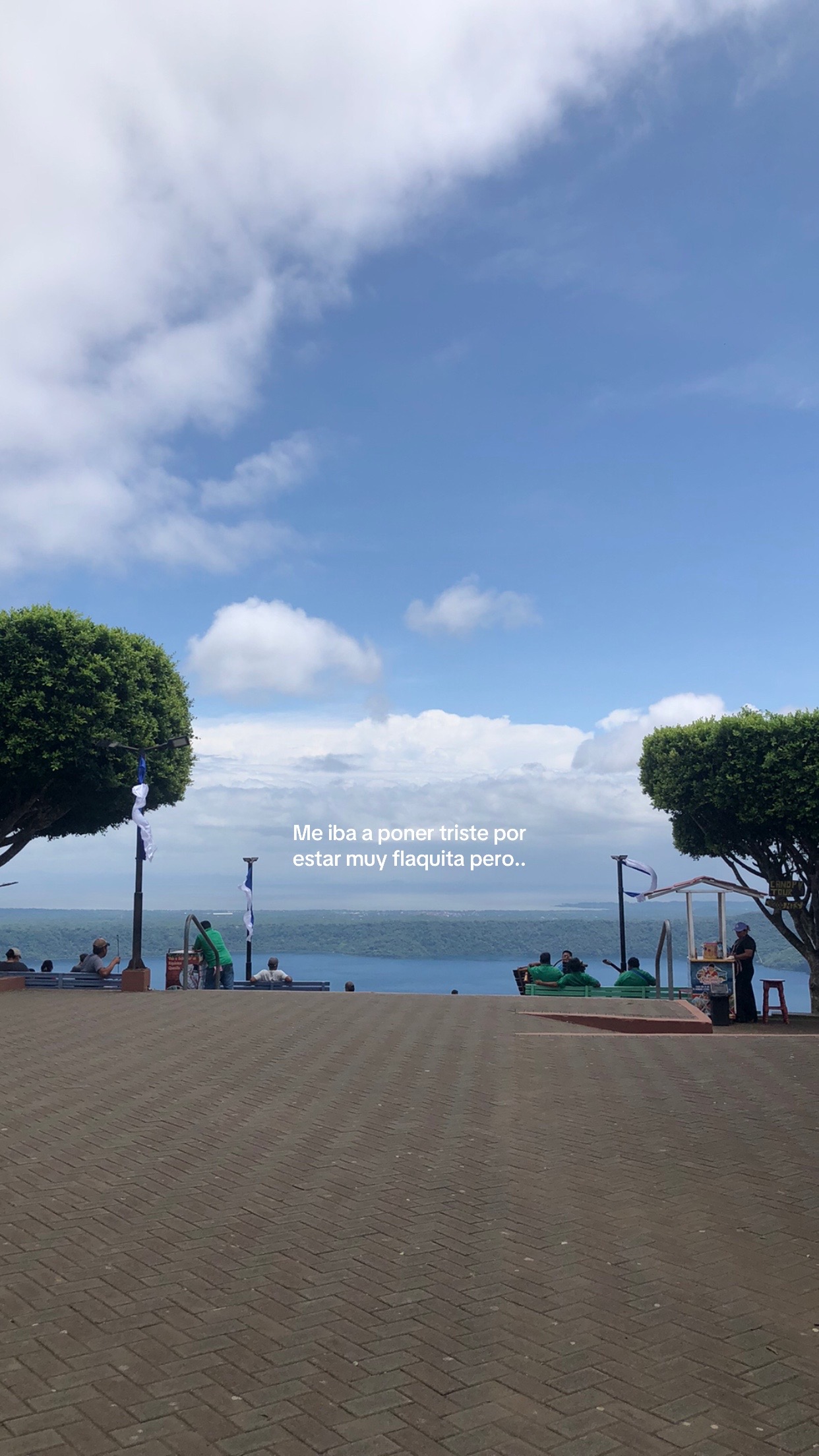 @𝒥.