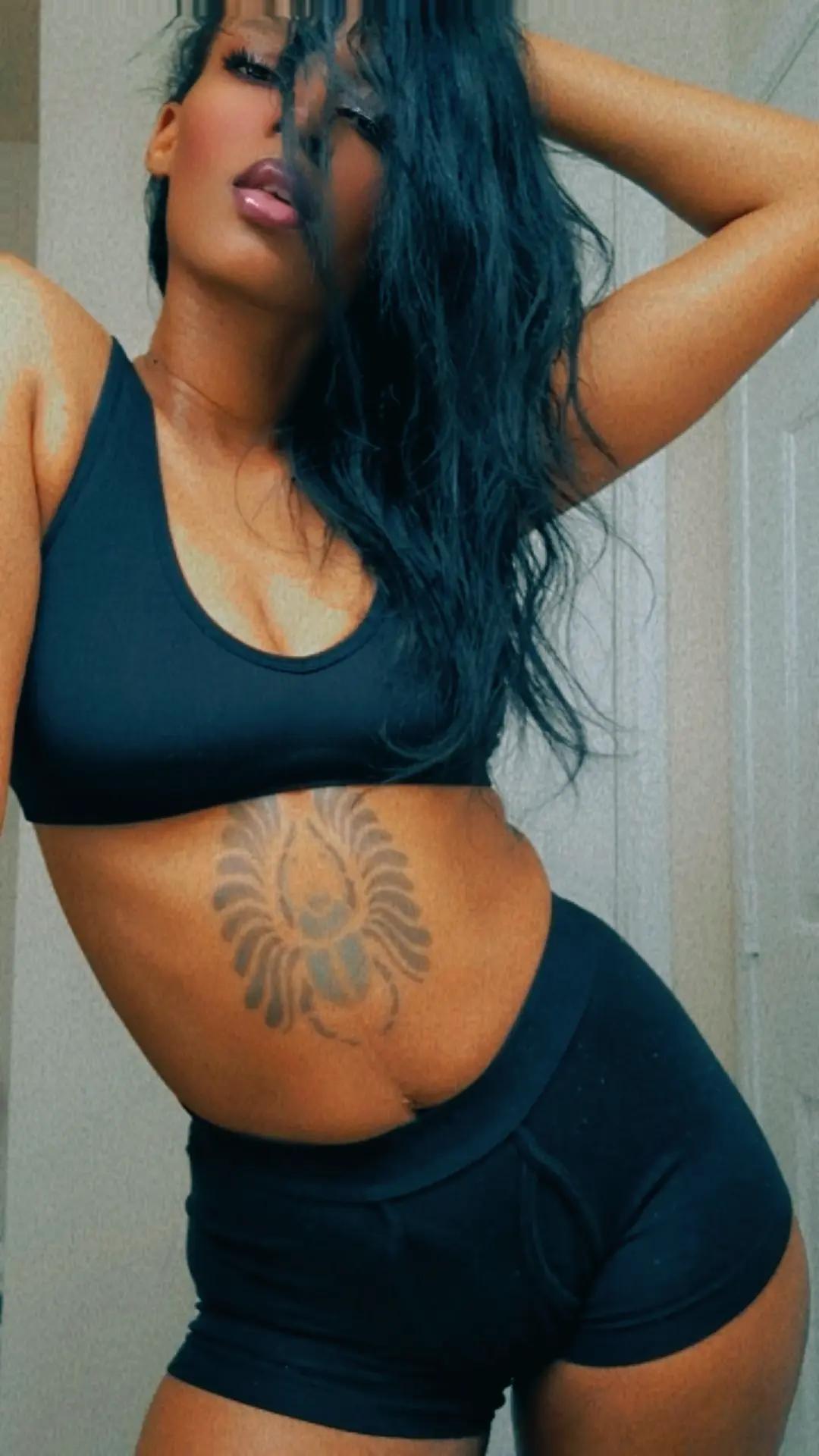 @🗽🇦🇬✨️Nicole Endor✨️🇯🇲🗽