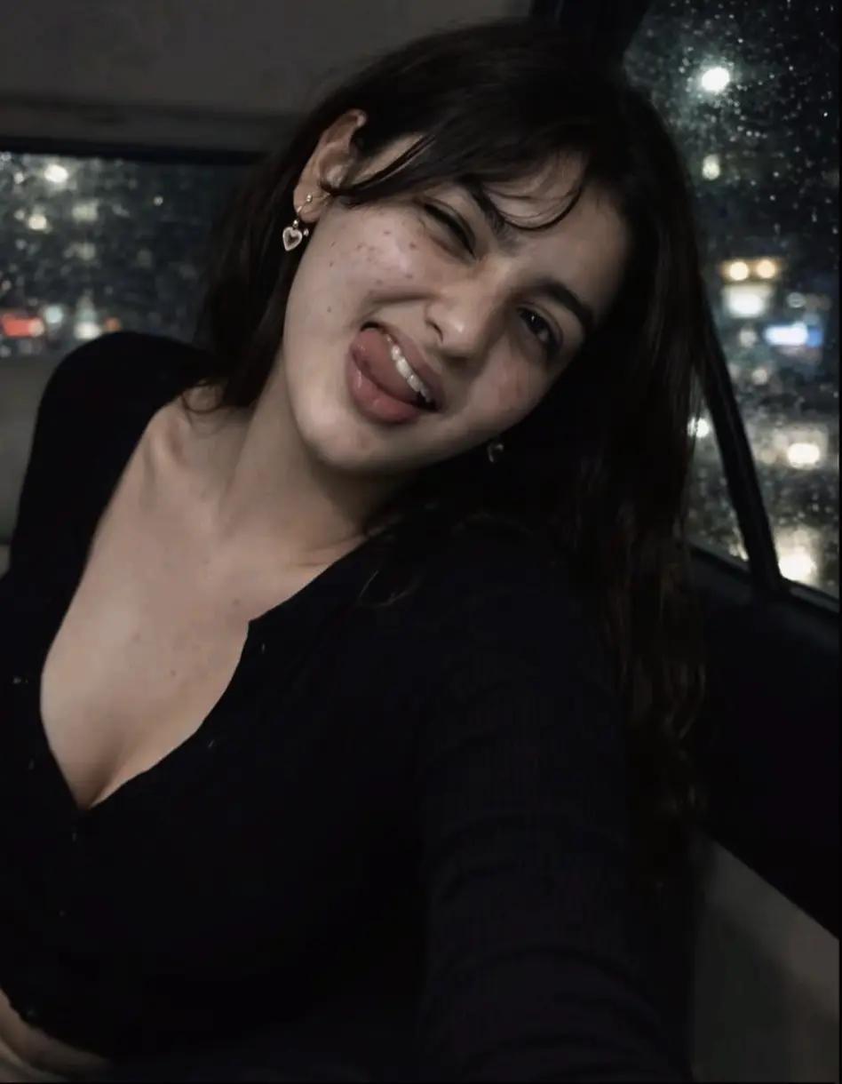 @ګلابو 👀