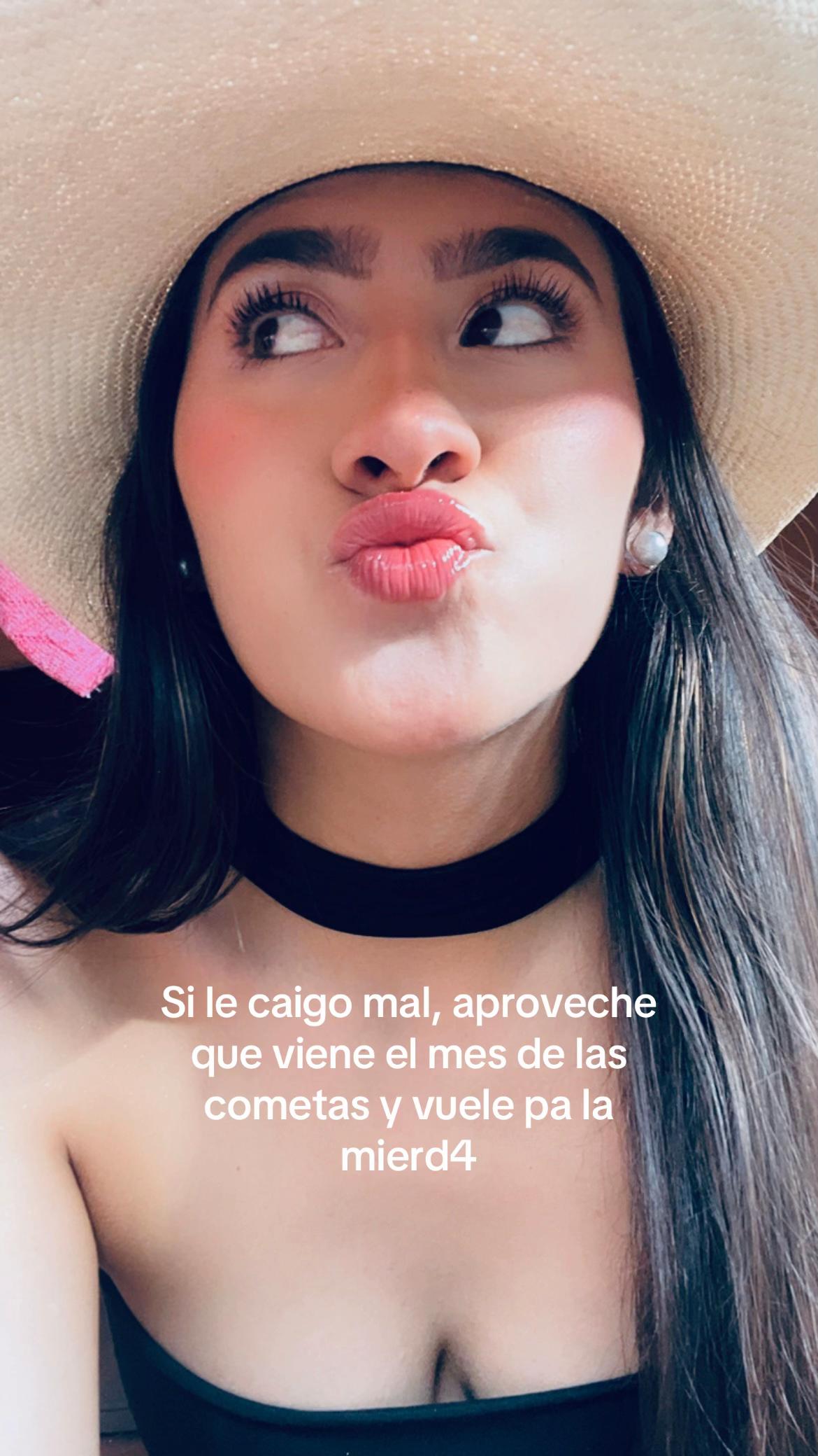 @𝒞