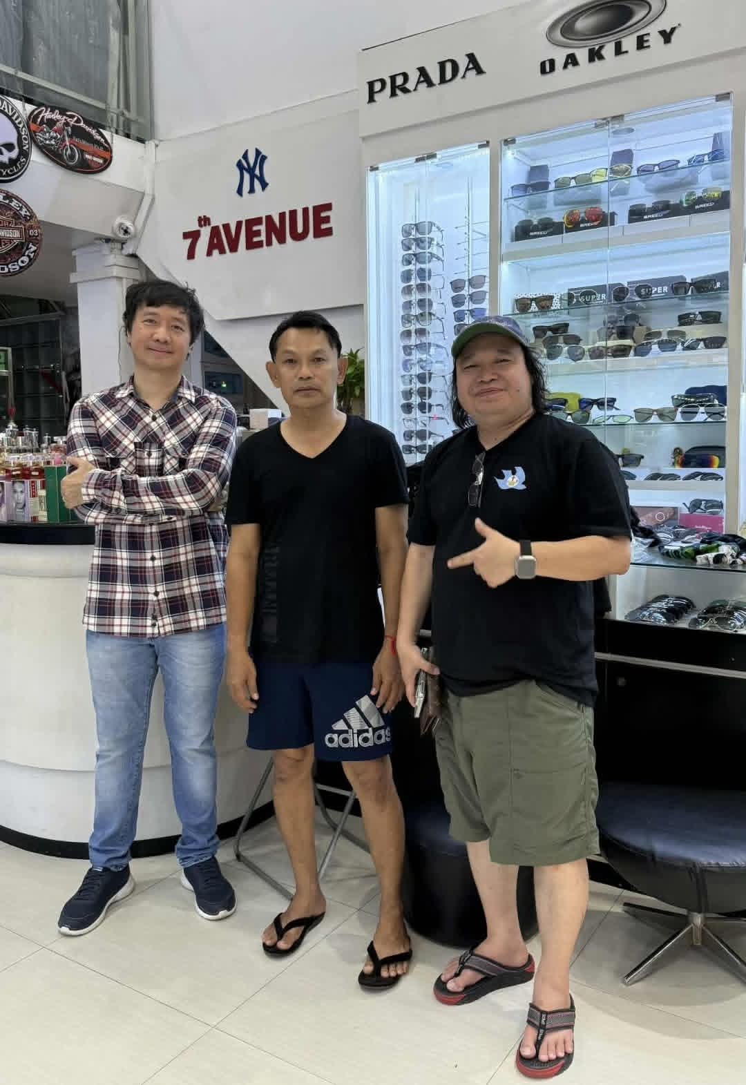 @7th Avenue Brand Store Mdy