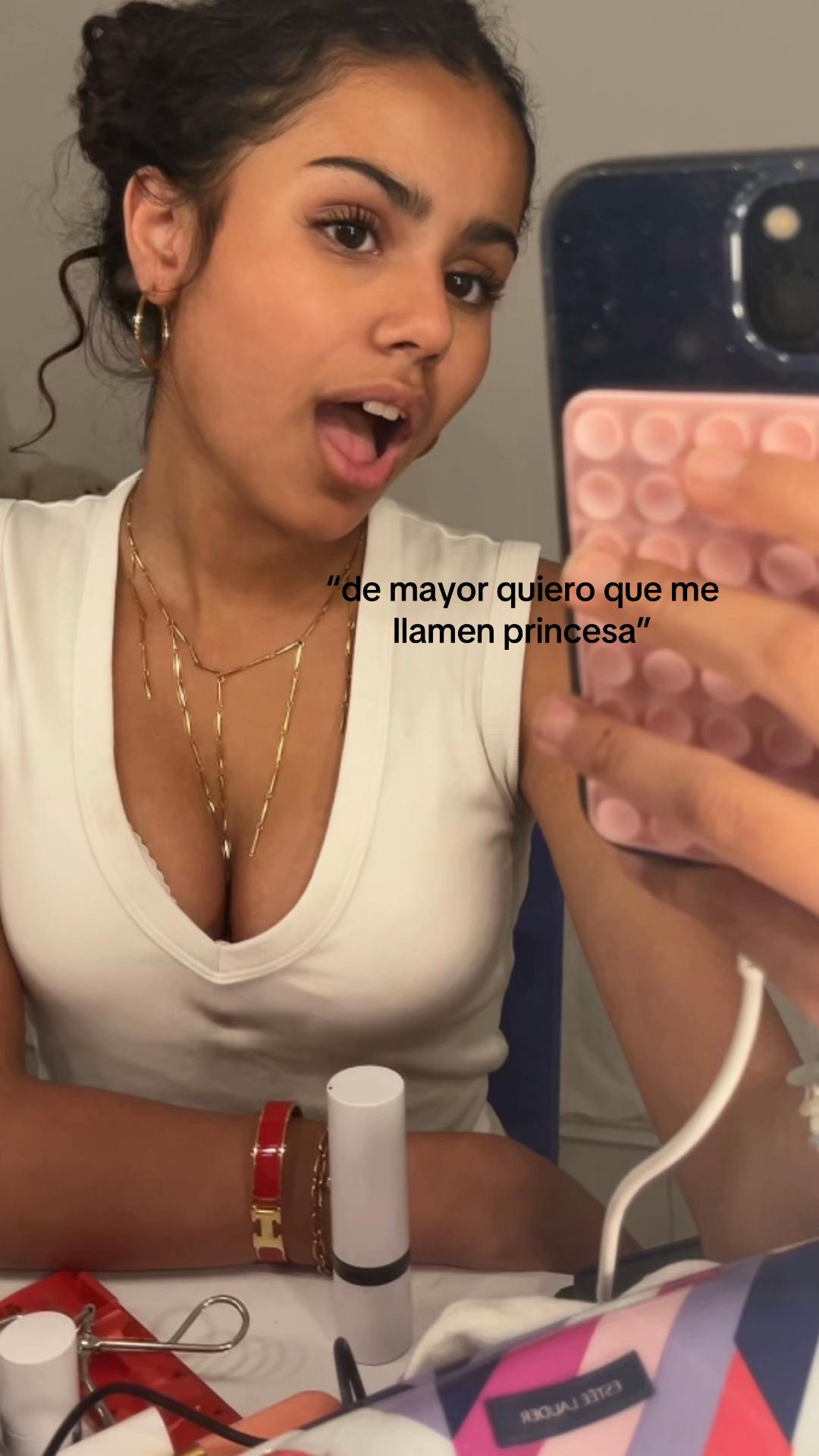 @lucia baeza