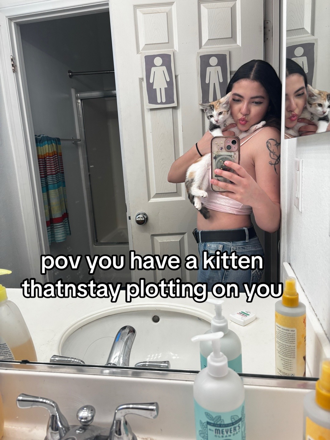 @😟