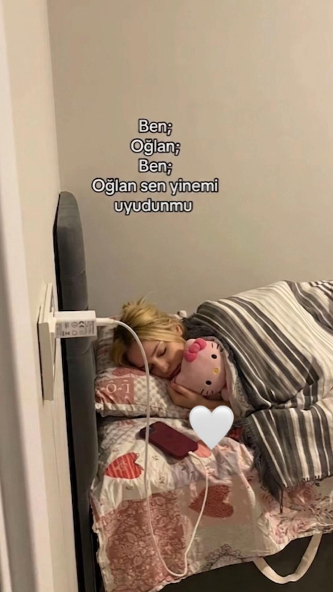 @SARIŞIN_09🌼