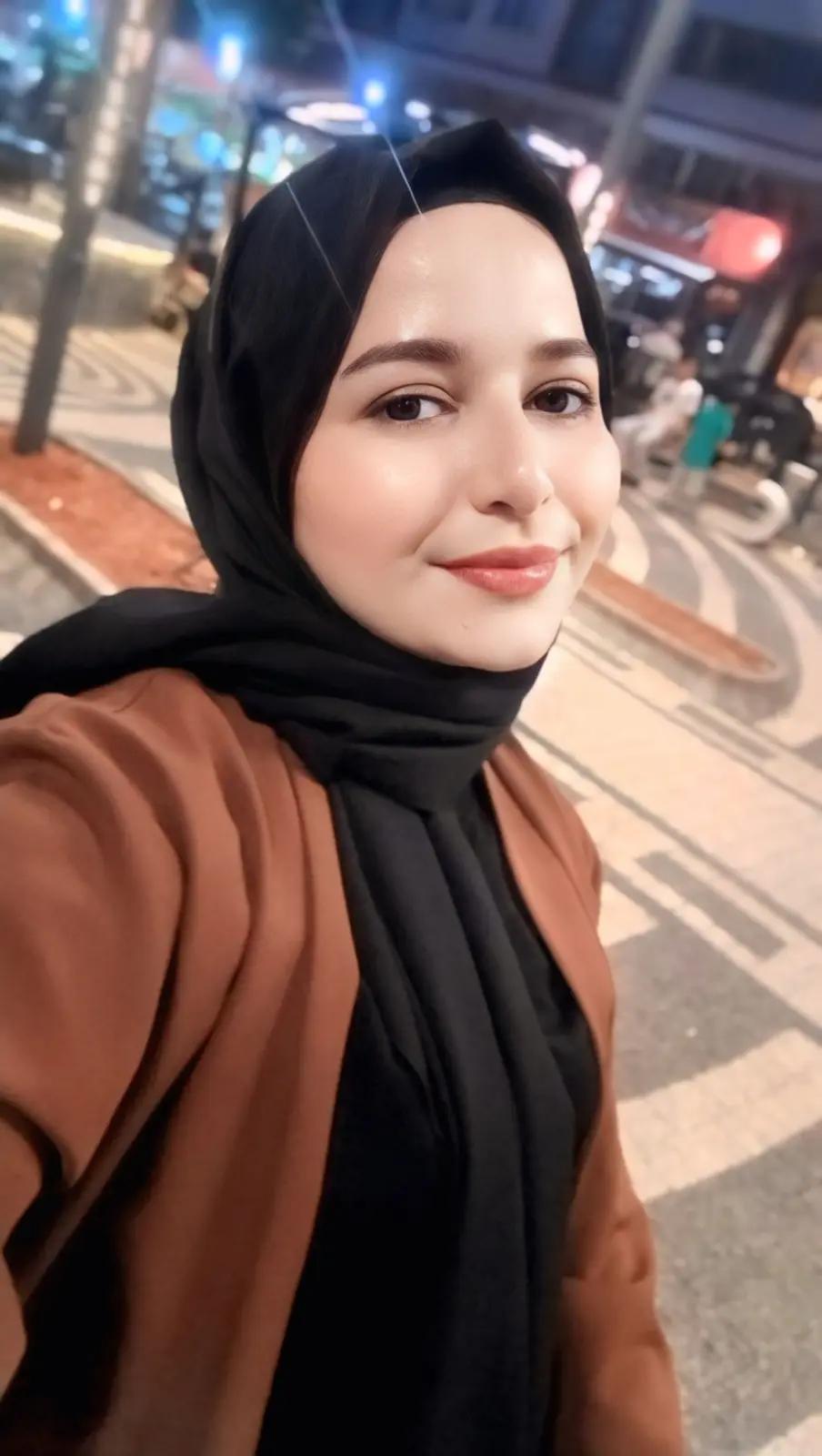 @AyŞee