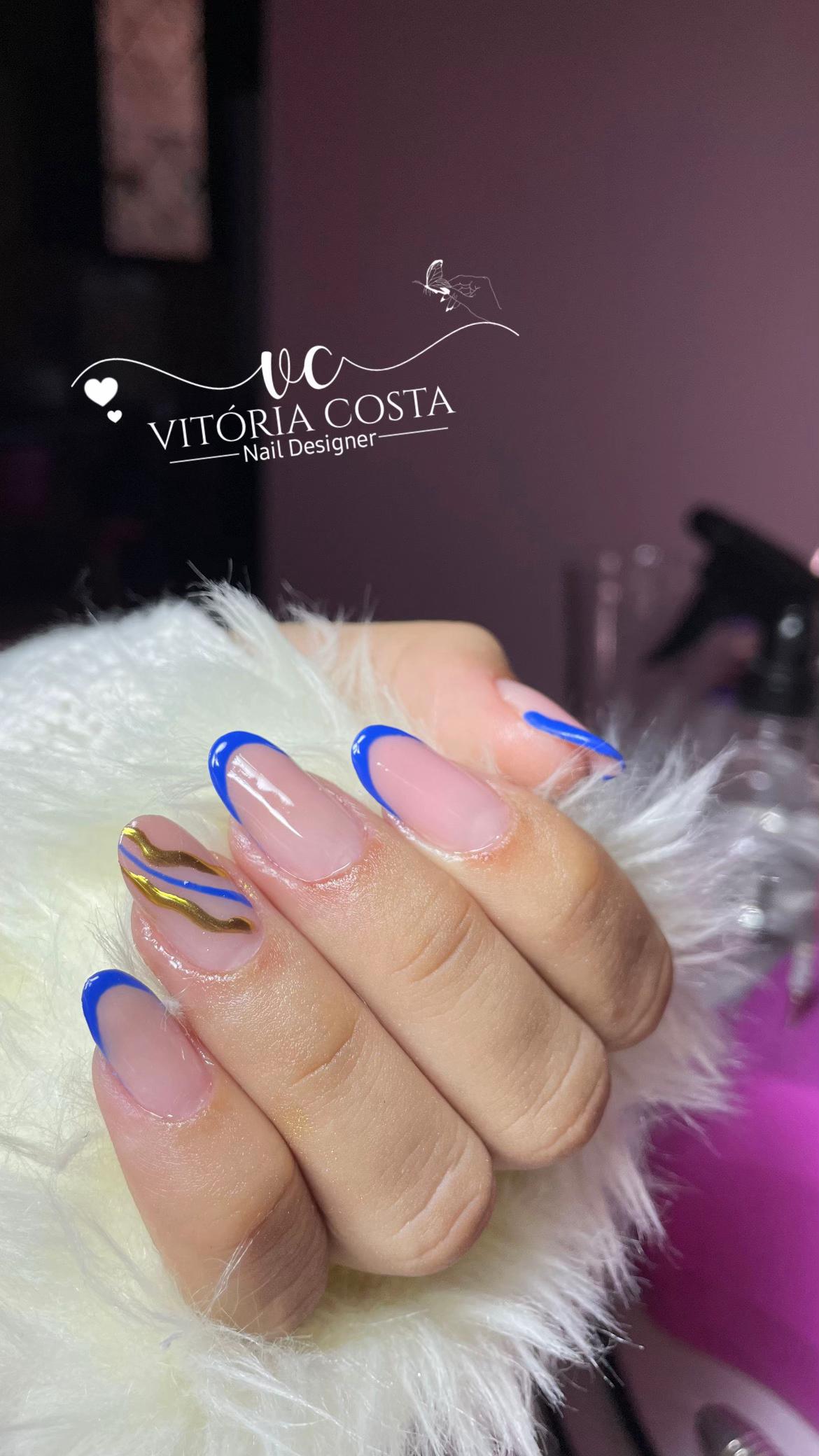 @Vitóriacosta_naildesign