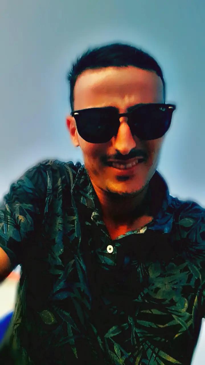 @😎El ČhįîiiiiiīNwîi😎