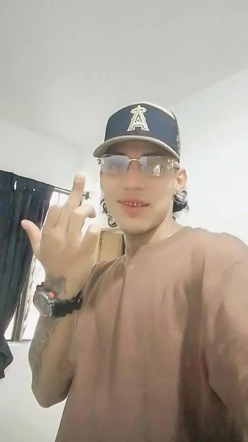 @Carlos Morales🥰❤️🙈