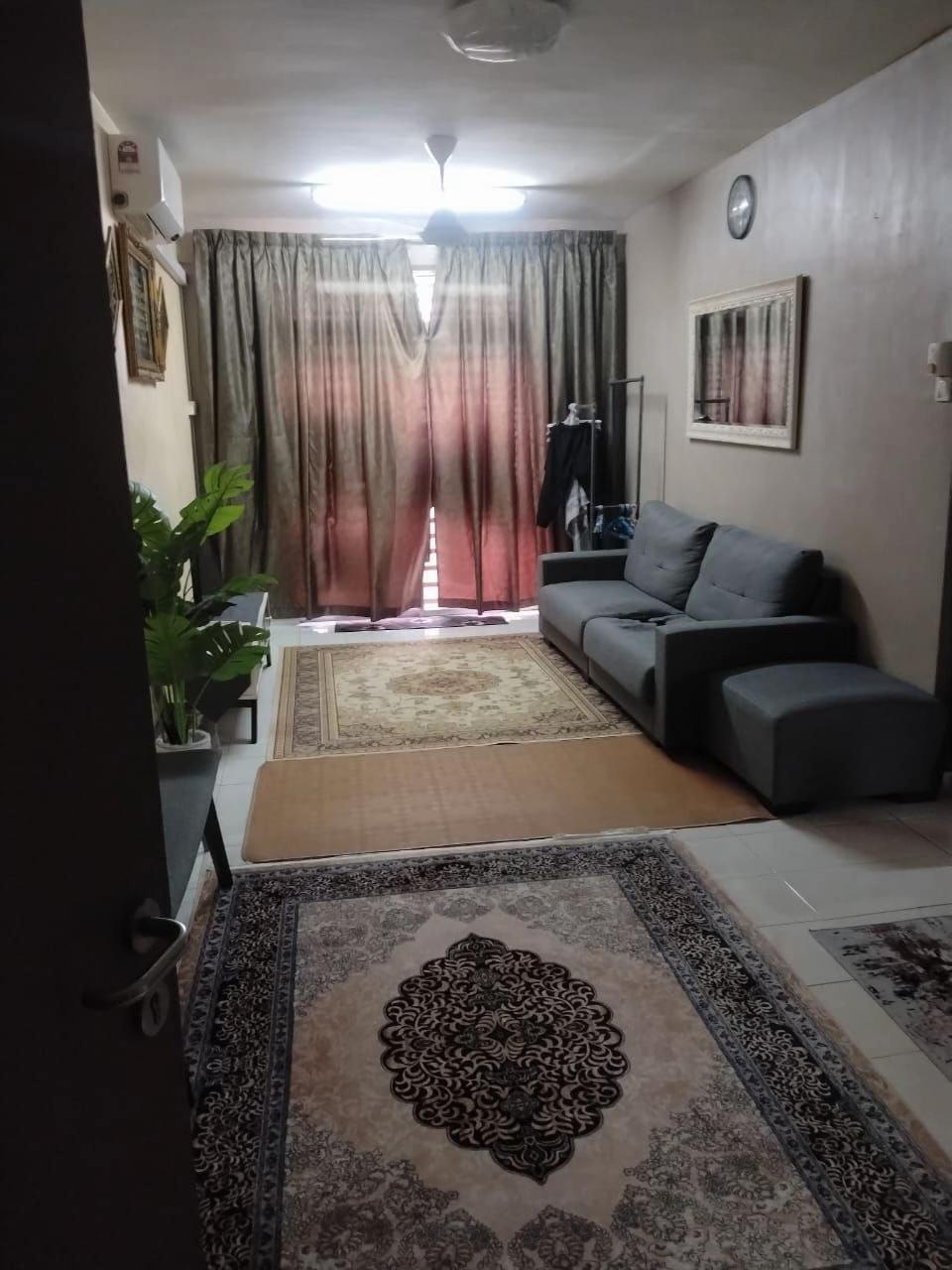 @Zahrah majid Property