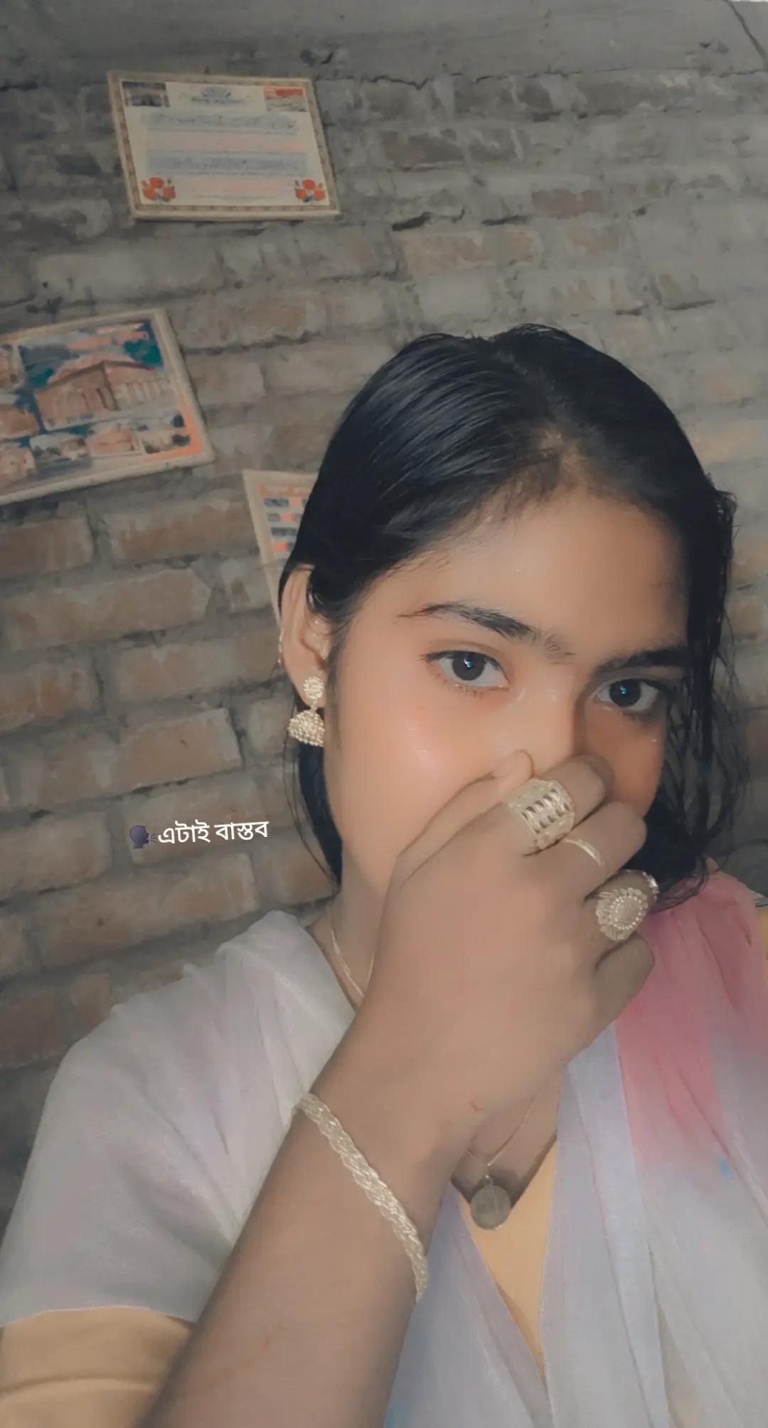 @সুরোভি 🖤আব্দুল্লা🫰