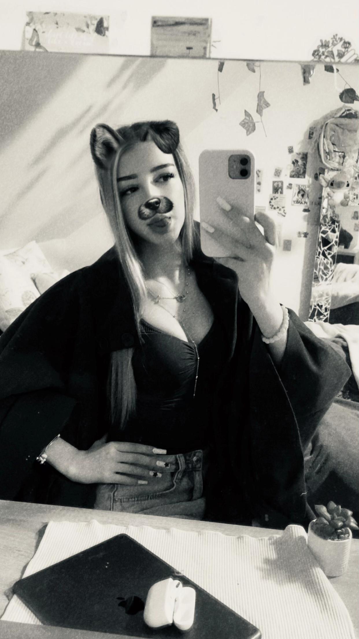 @𝐷𝐽
