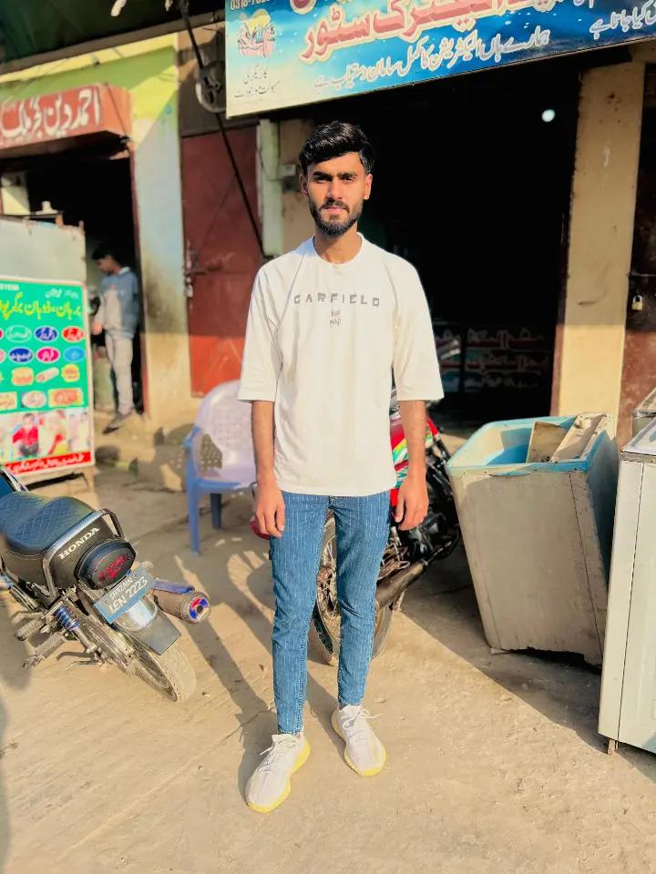 @😇گجر بادشاہ 👑