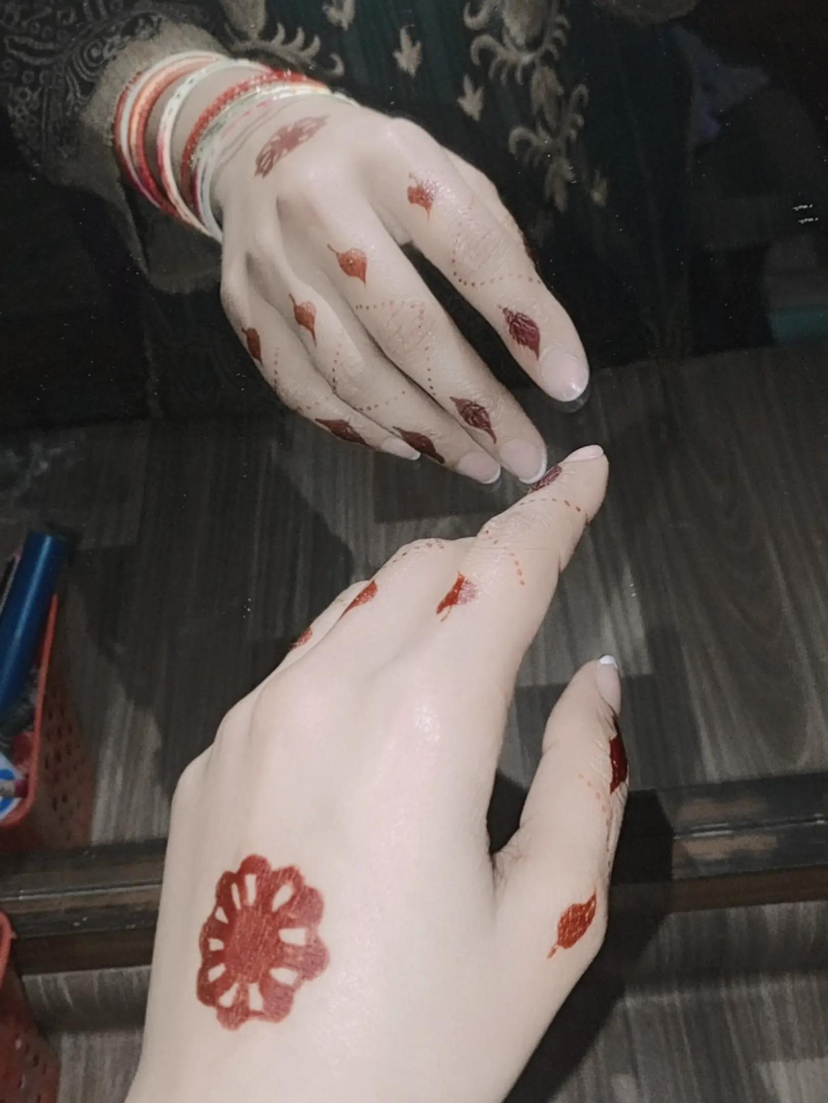 @کوئی اپنا نہیں💔
