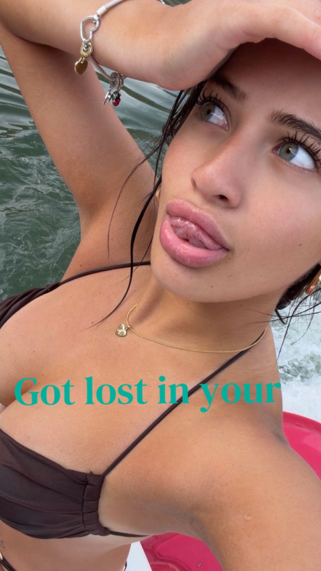@Annika🍒