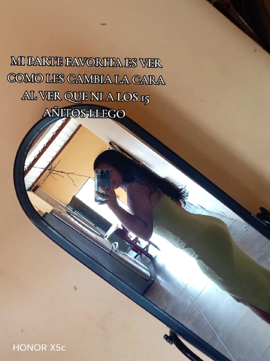 @LAURAA🌸🥥.