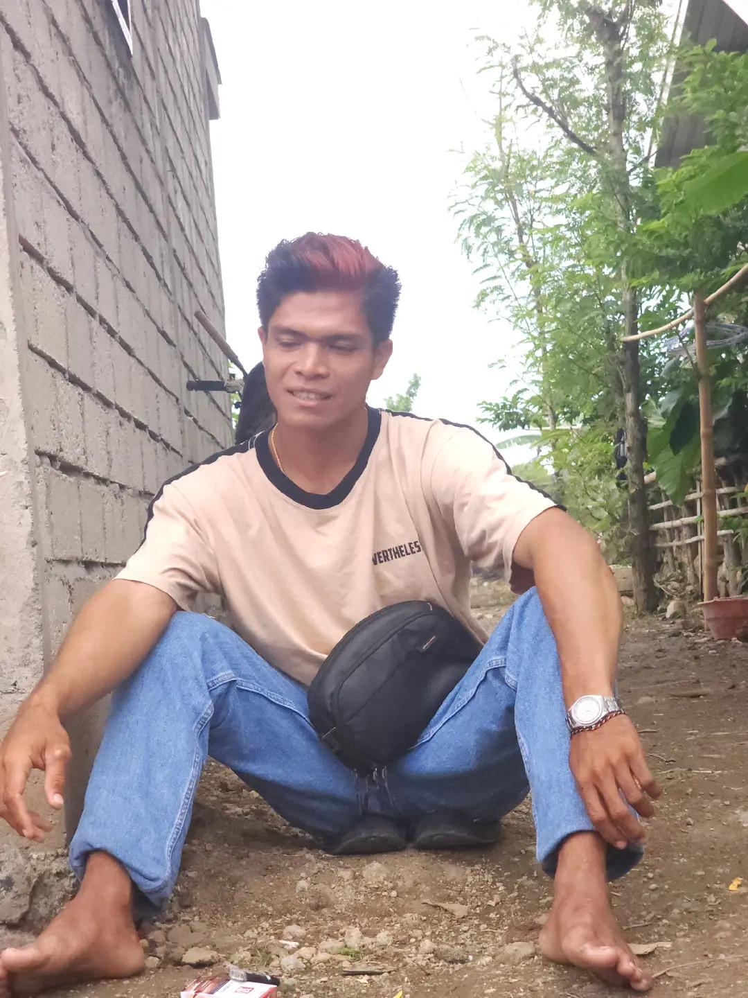 @Nhur
