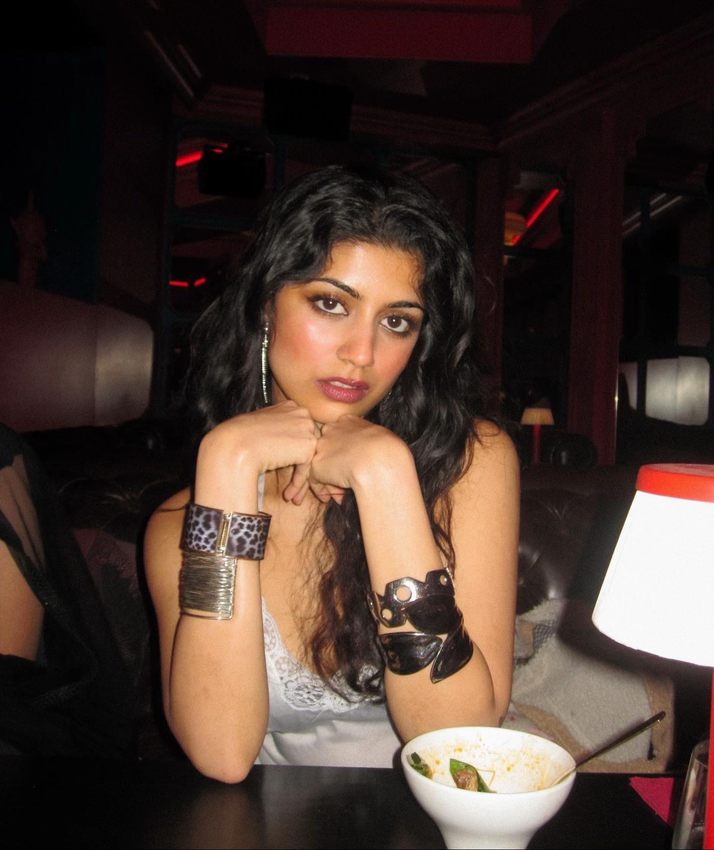 @riya <3