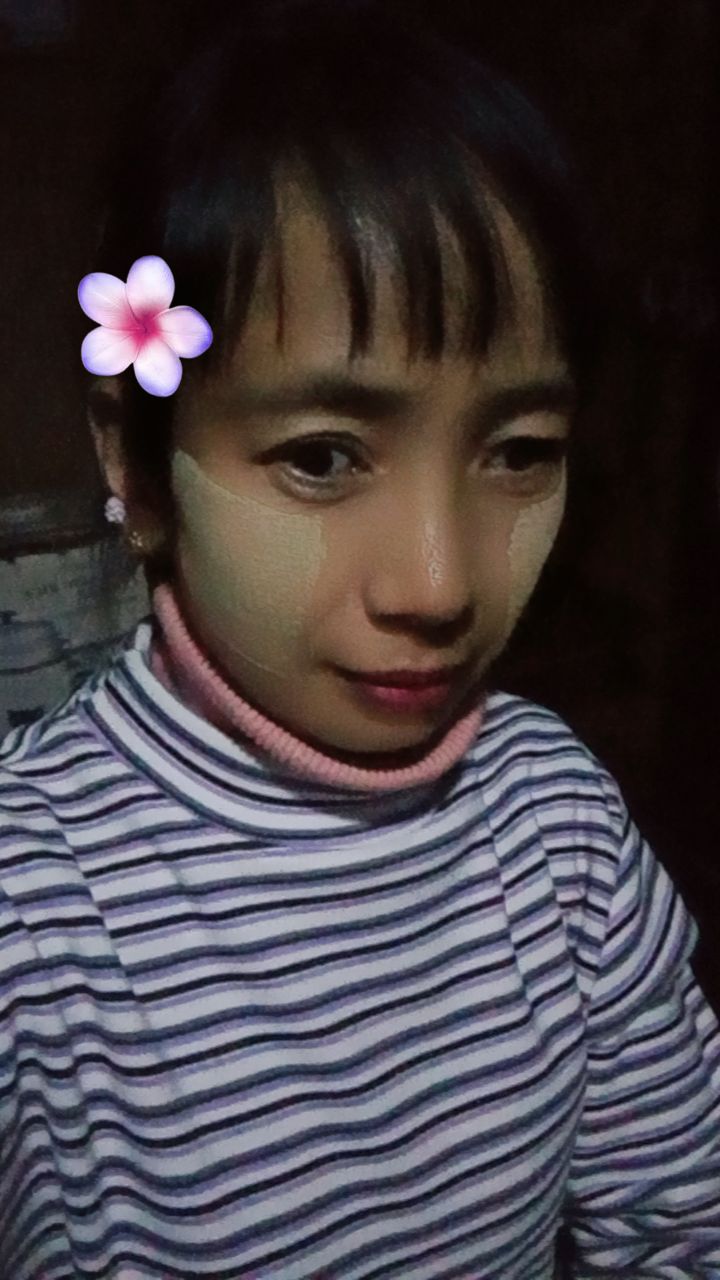 @သဇင်ခိုင်